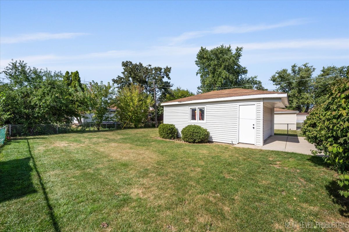 2440 S 20th Avenue, Broadview, IL 60155