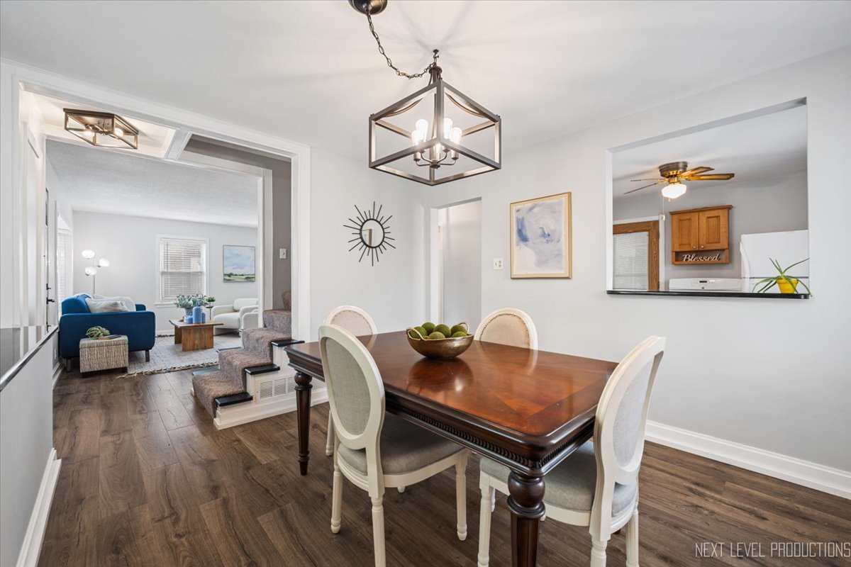 2440 S 20th Avenue, Broadview, IL 60155