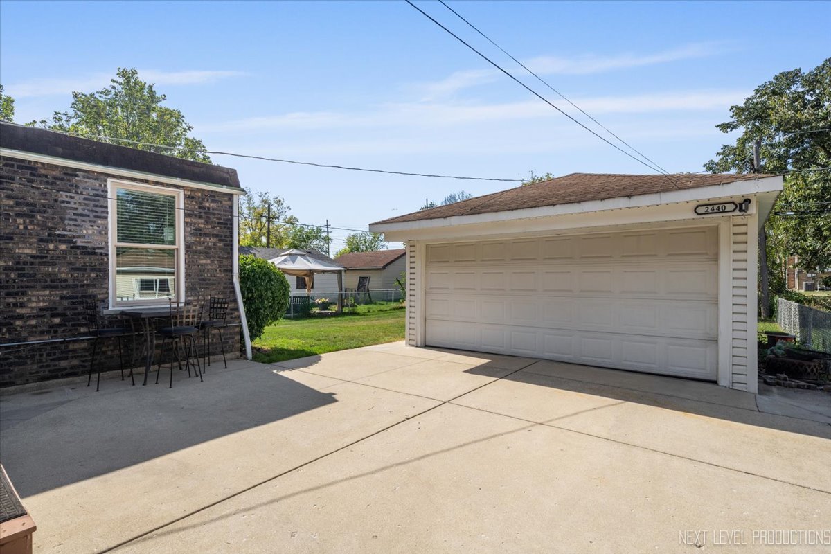 2440 S 20th Avenue, Broadview, IL 60155