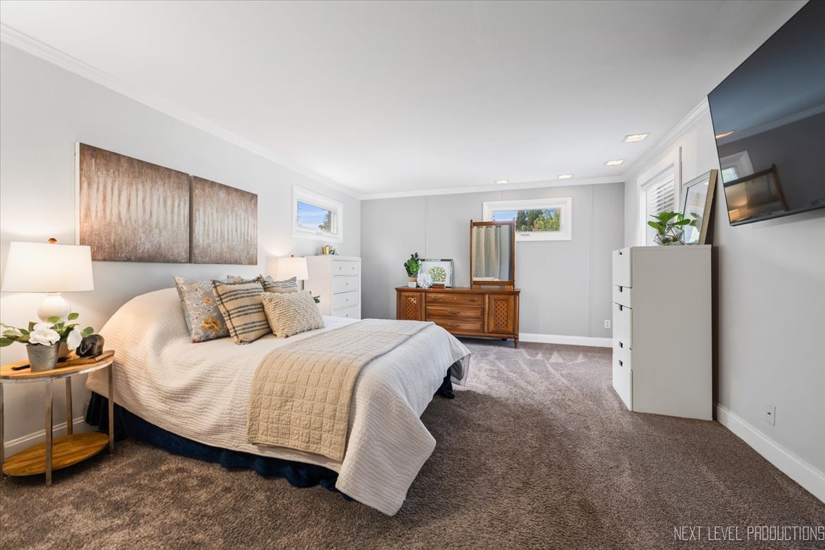 2440 S 20th Avenue, Broadview, IL 60155