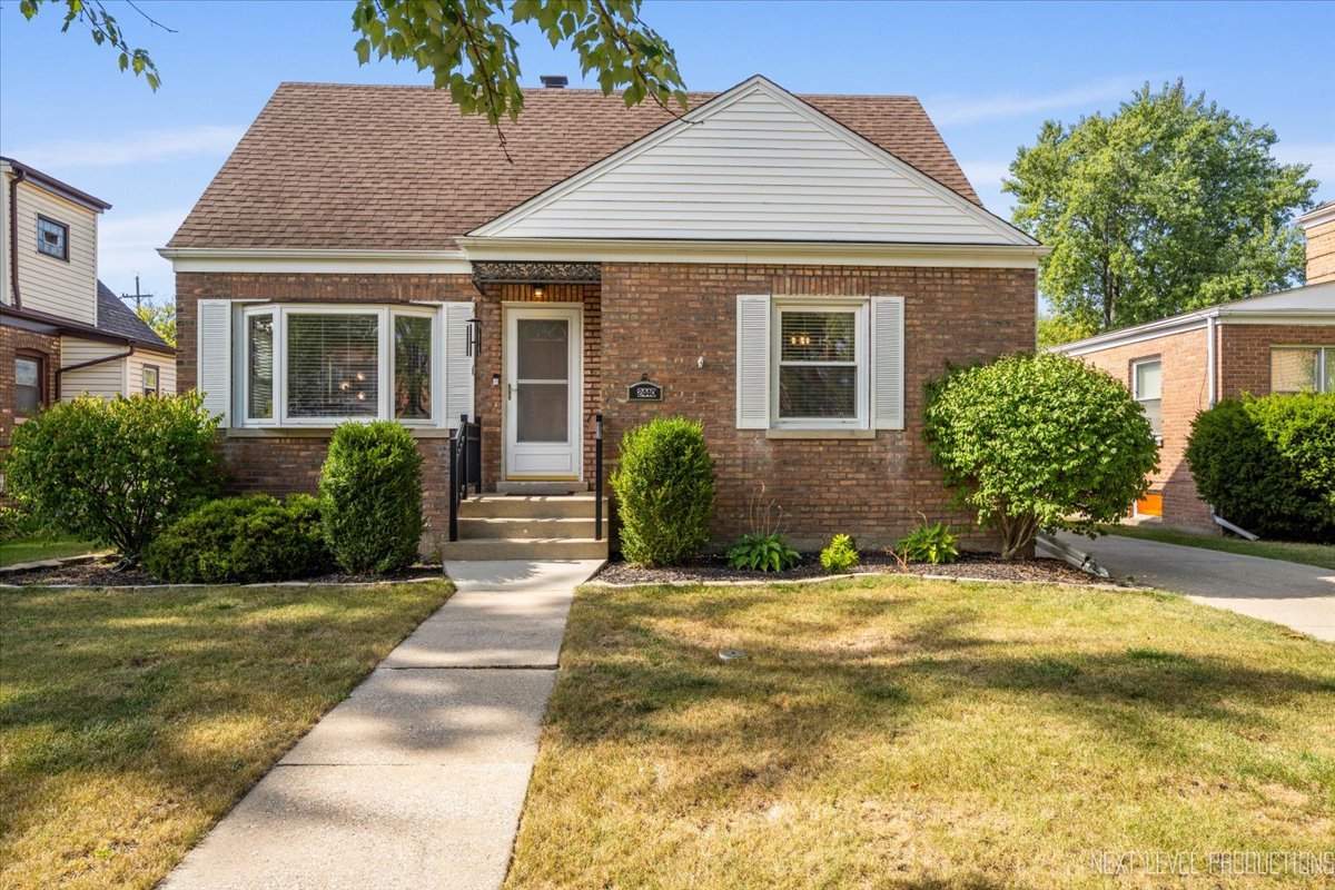 2440 S 20th Avenue, Broadview, IL 60155