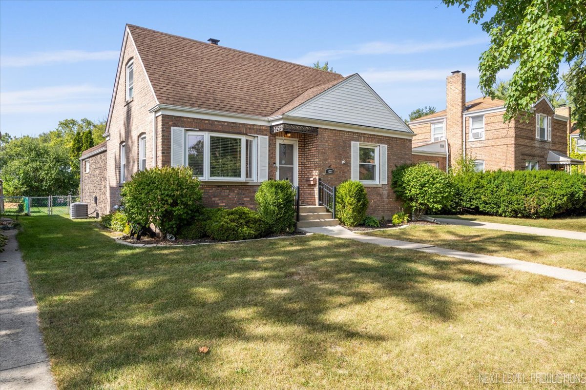 2440 S 20th Avenue, Broadview, IL 60155