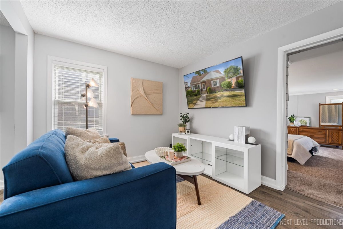 2440 S 20th Avenue, Broadview, IL 60155