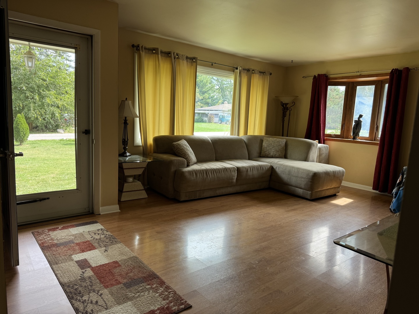 609 Oak Street, Lockport, IL 60441