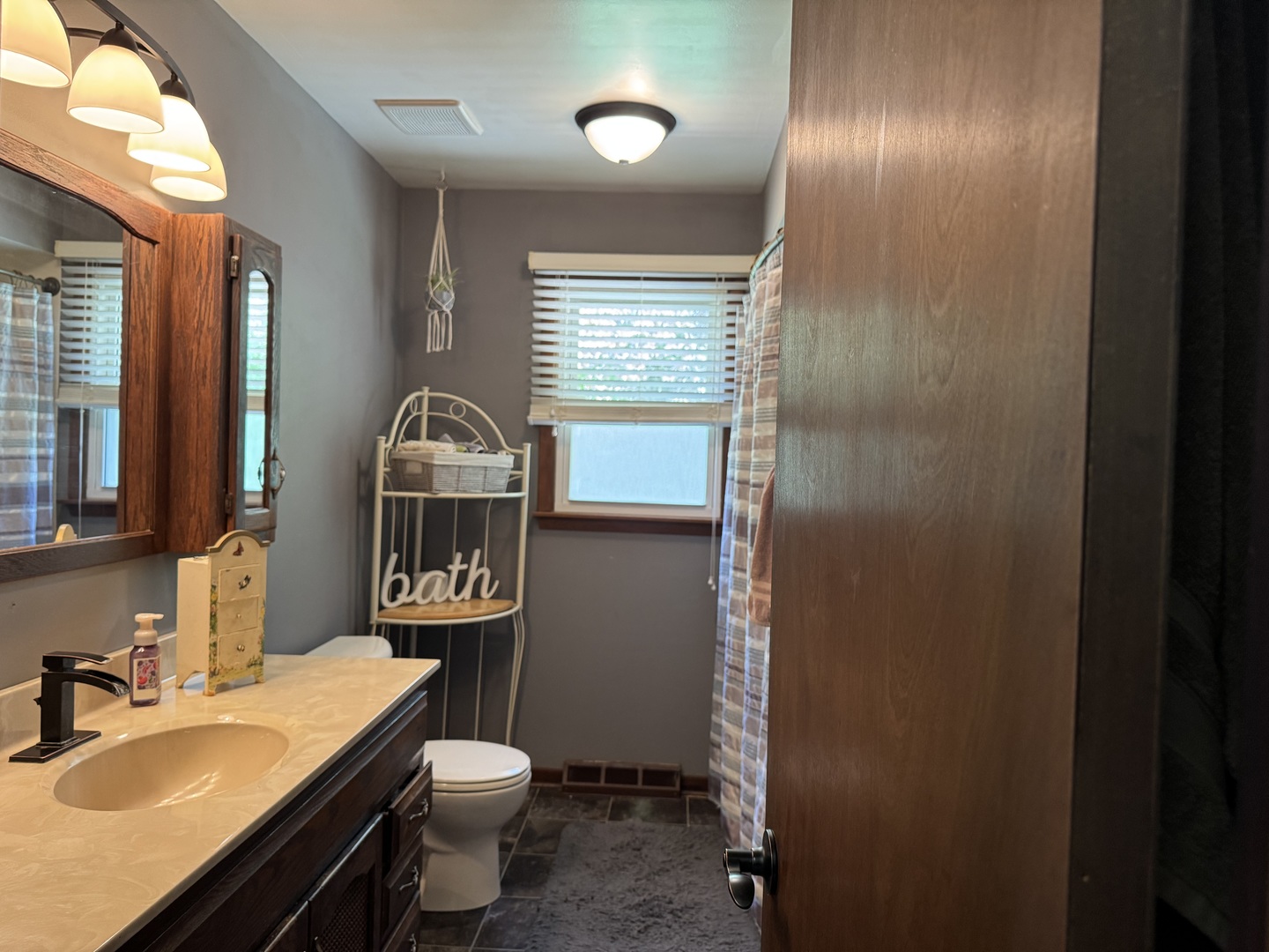 609 Oak Street, Lockport, IL 60441