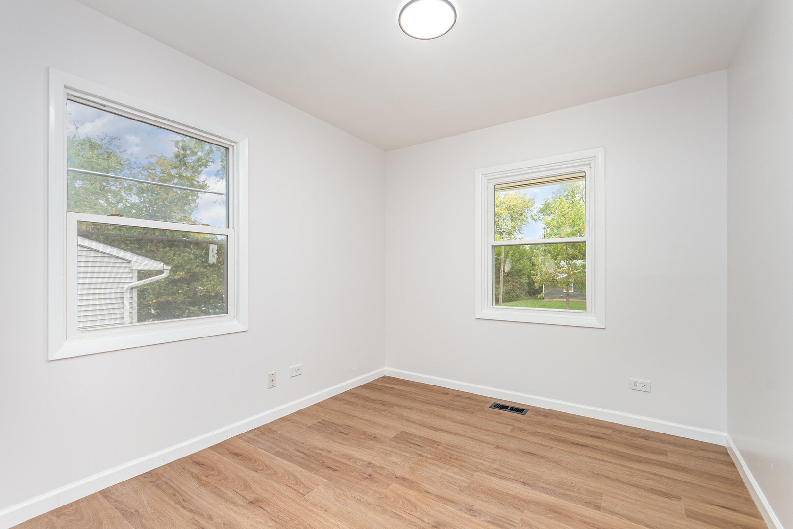 9403 Hawthorne Avenue, Mokena, IL 60448