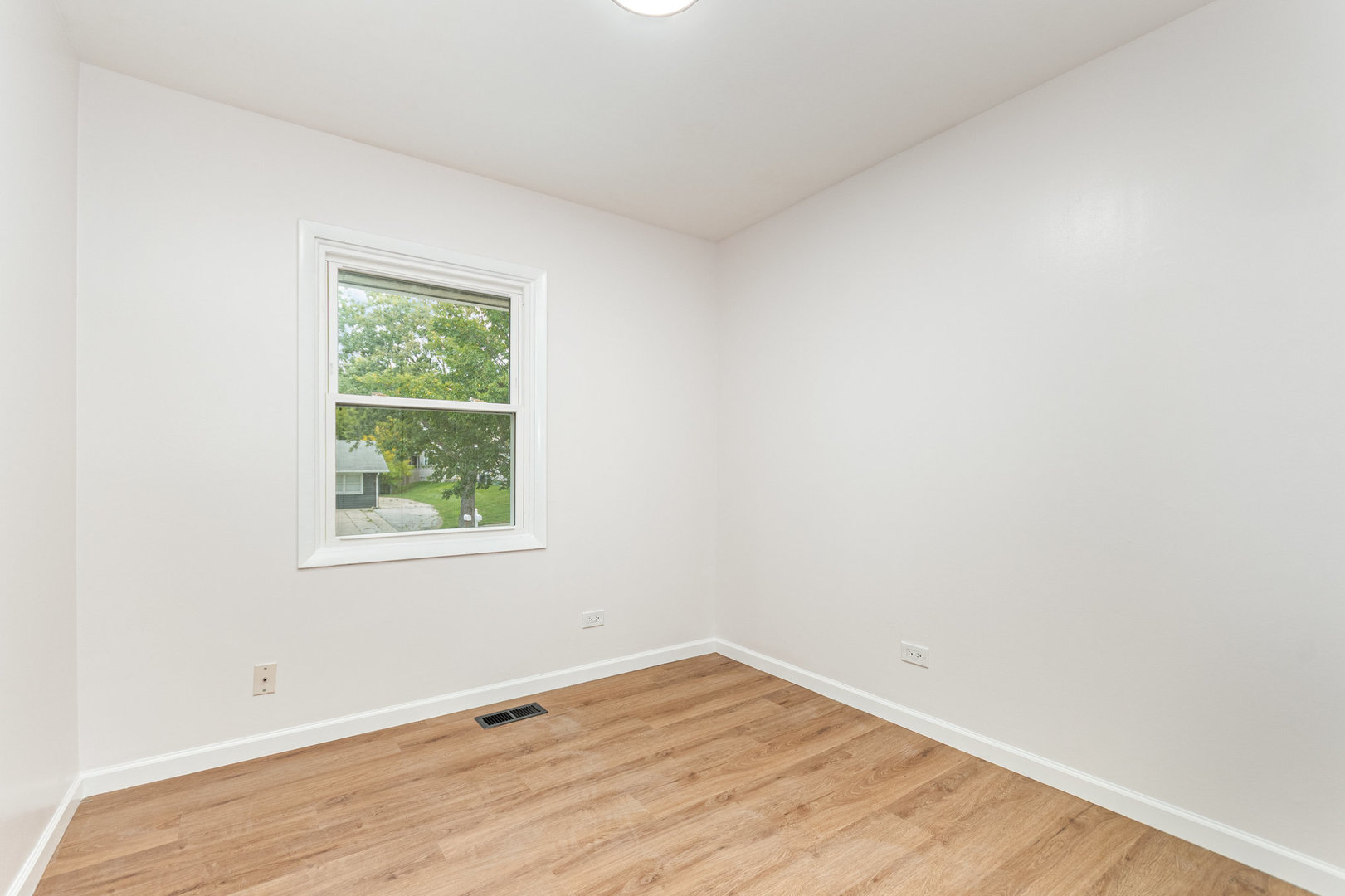9403 Hawthorne Avenue, Mokena, IL 60448