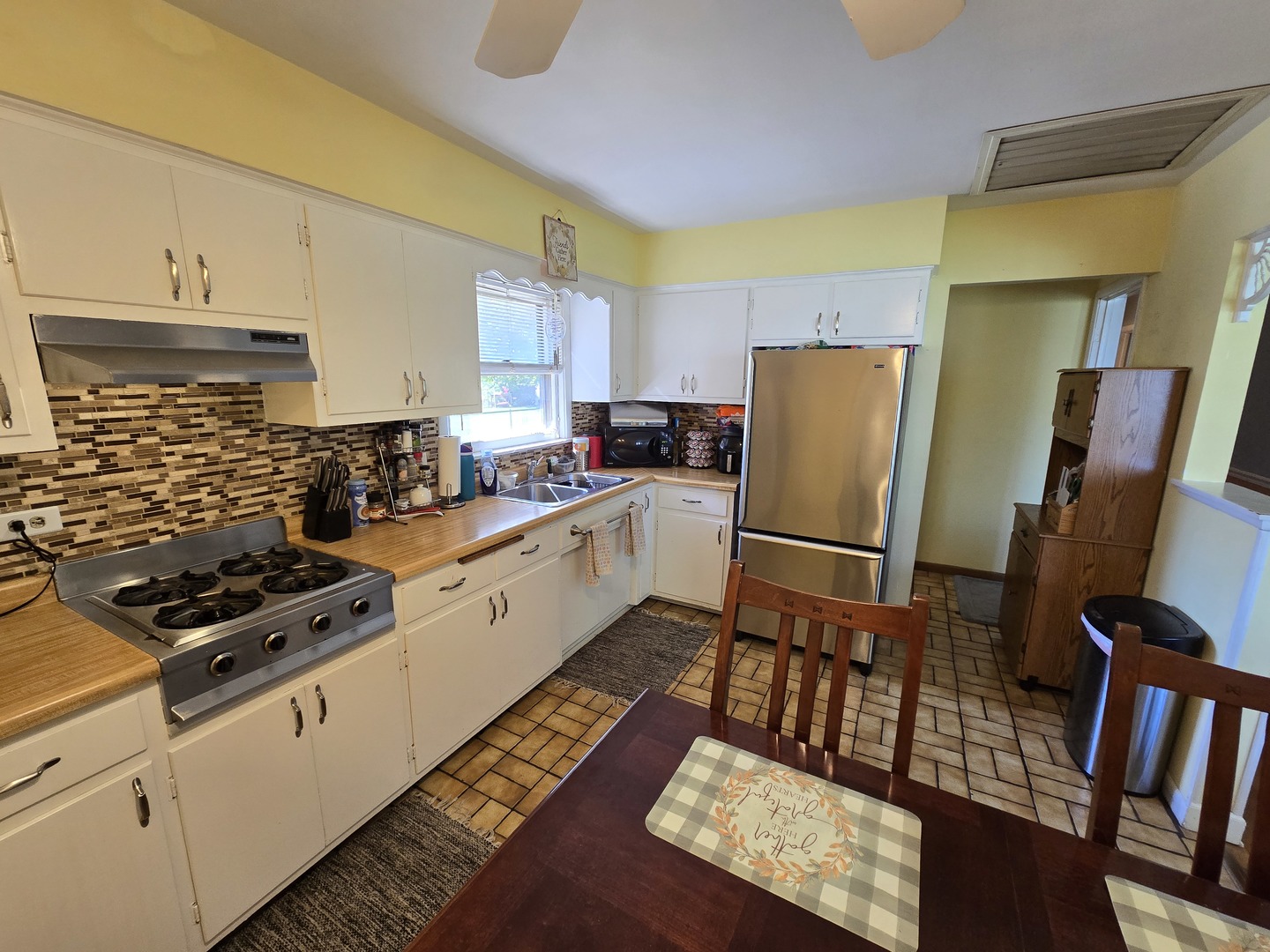 14944 Springfield Avenue, Midlothian, IL 60445