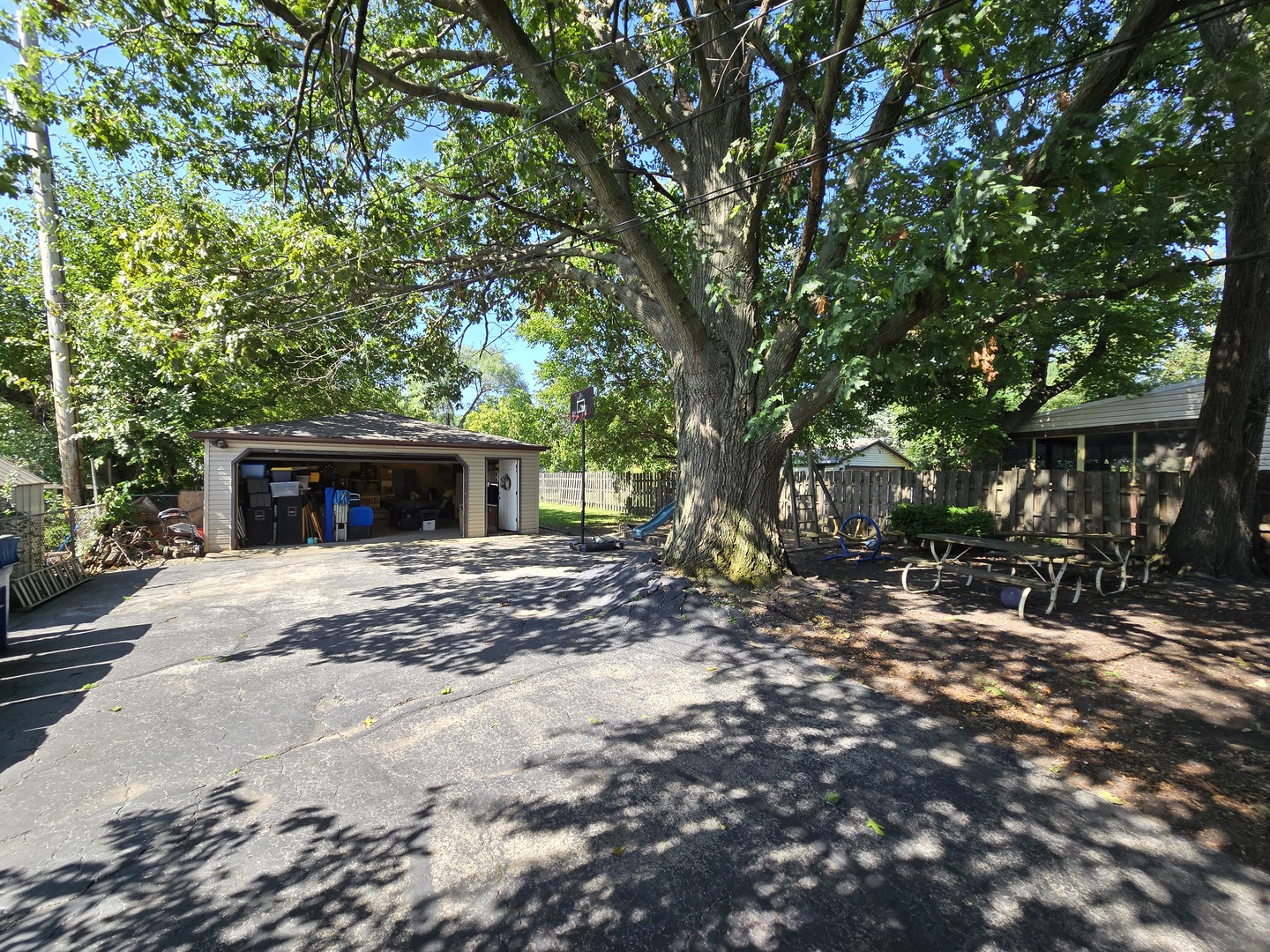 14944 Springfield Avenue, Midlothian, IL 60445