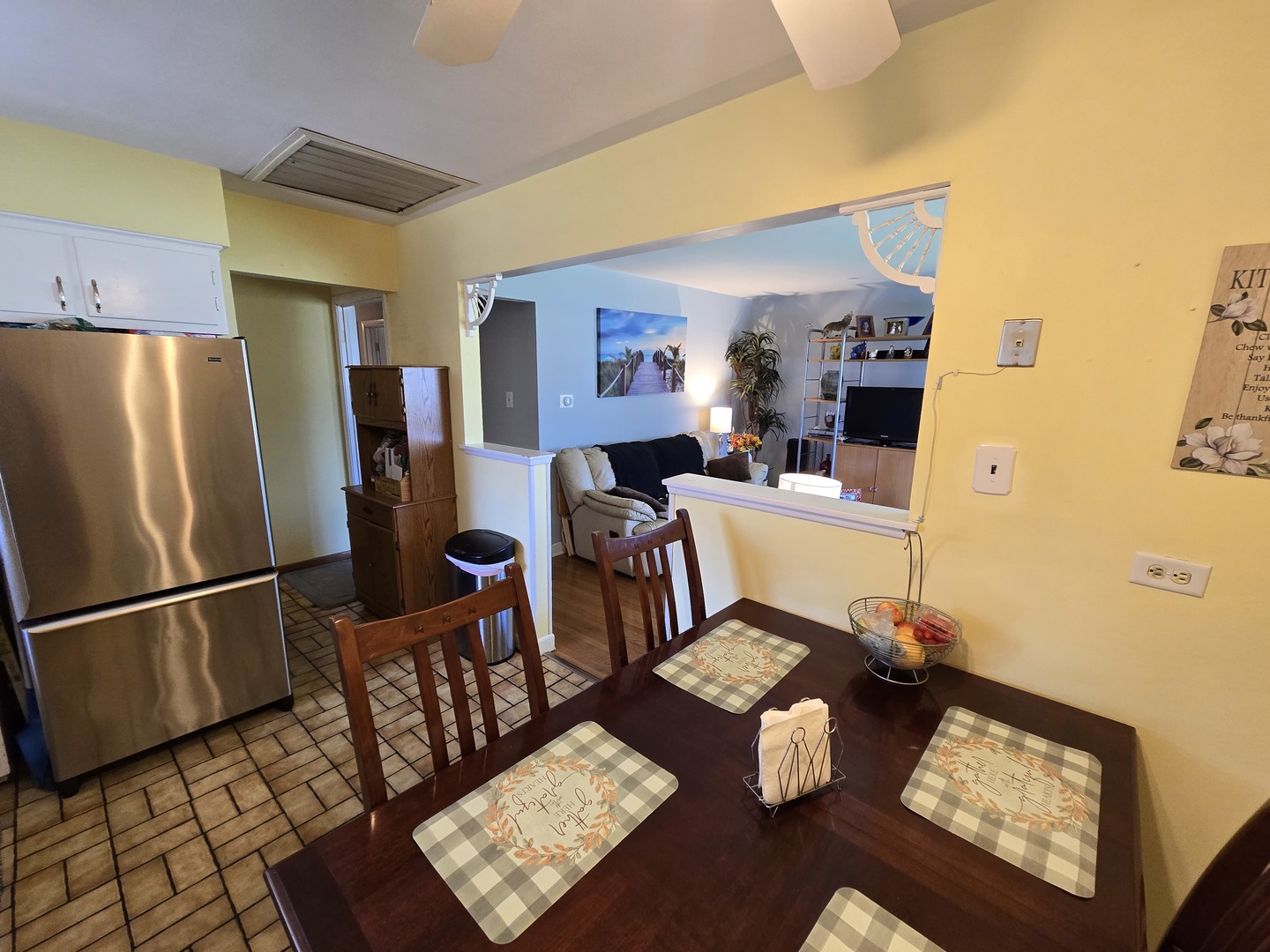 14944 Springfield Avenue, Midlothian, IL 60445