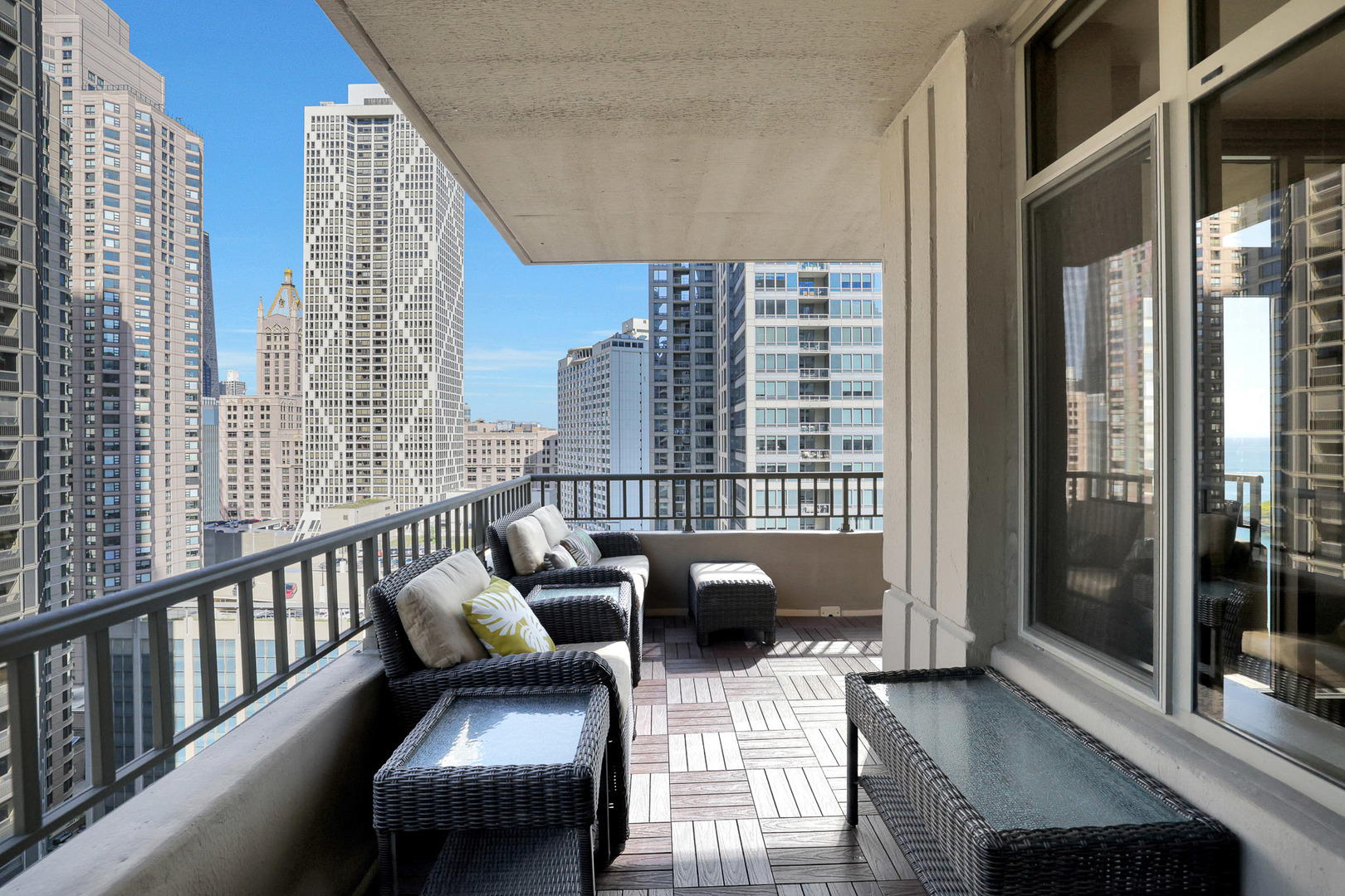 530 N Lake Shore Drive #2101, Chicago, IL 60611