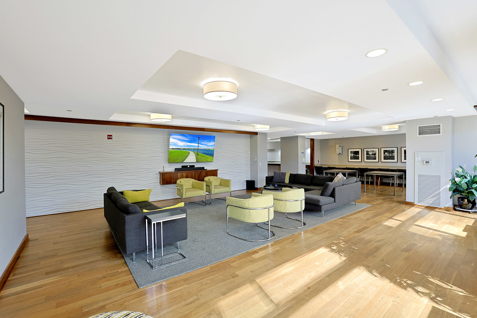 530 N Lake Shore Drive #2101, Chicago, IL 60611