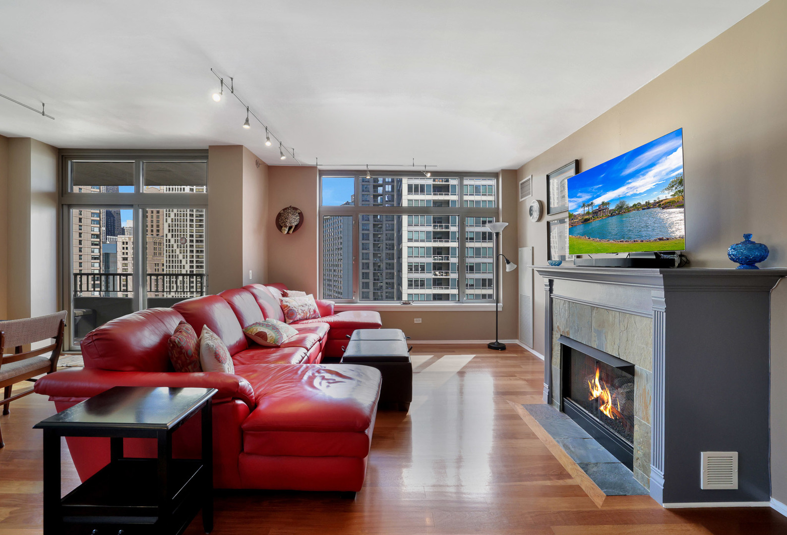 530 N Lake Shore Drive #2101, Chicago, IL 60611