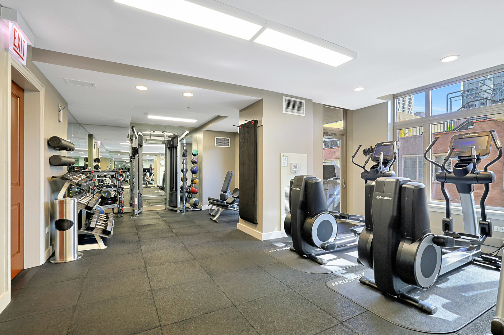 530 N Lake Shore Drive #2101, Chicago, IL 60611