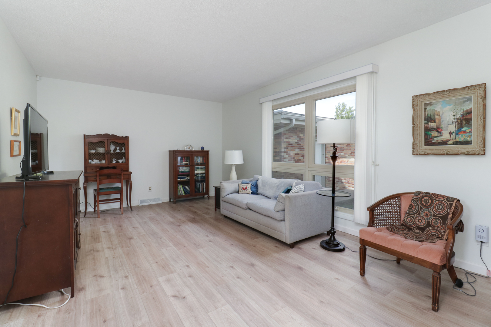 2202 E Lincoln Street #7, Bloomington, IL 61701