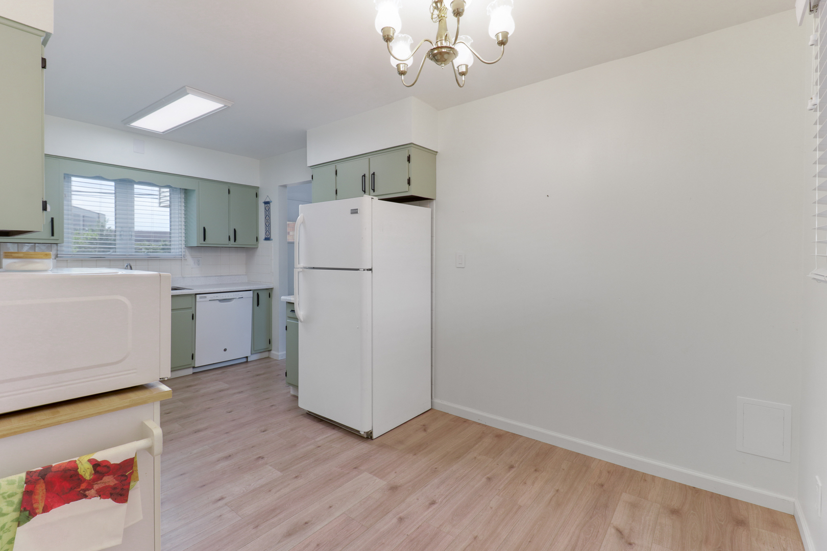 2202 E Lincoln Street #7, Bloomington, IL 61701