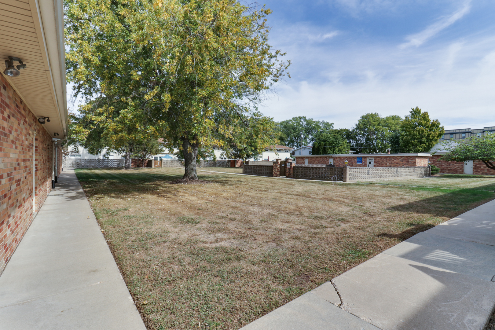 2202 E Lincoln Street #7, Bloomington, IL 61701