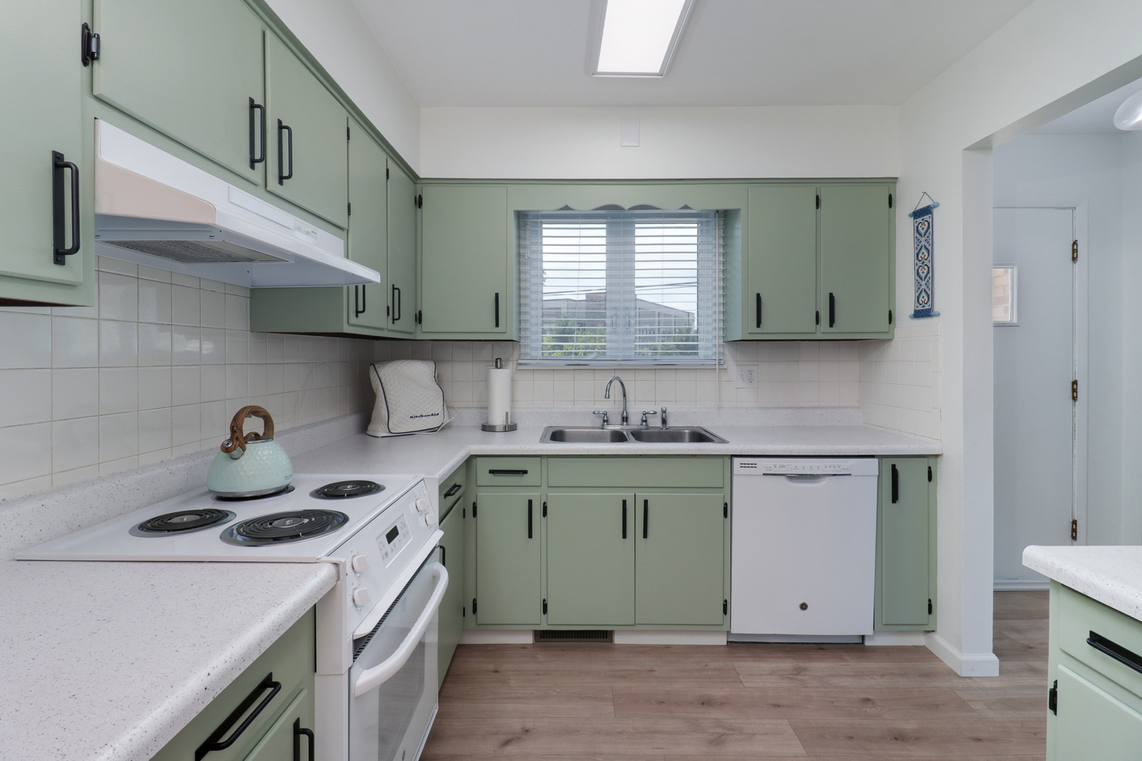 2202 E Lincoln Street #7, Bloomington, IL 61701