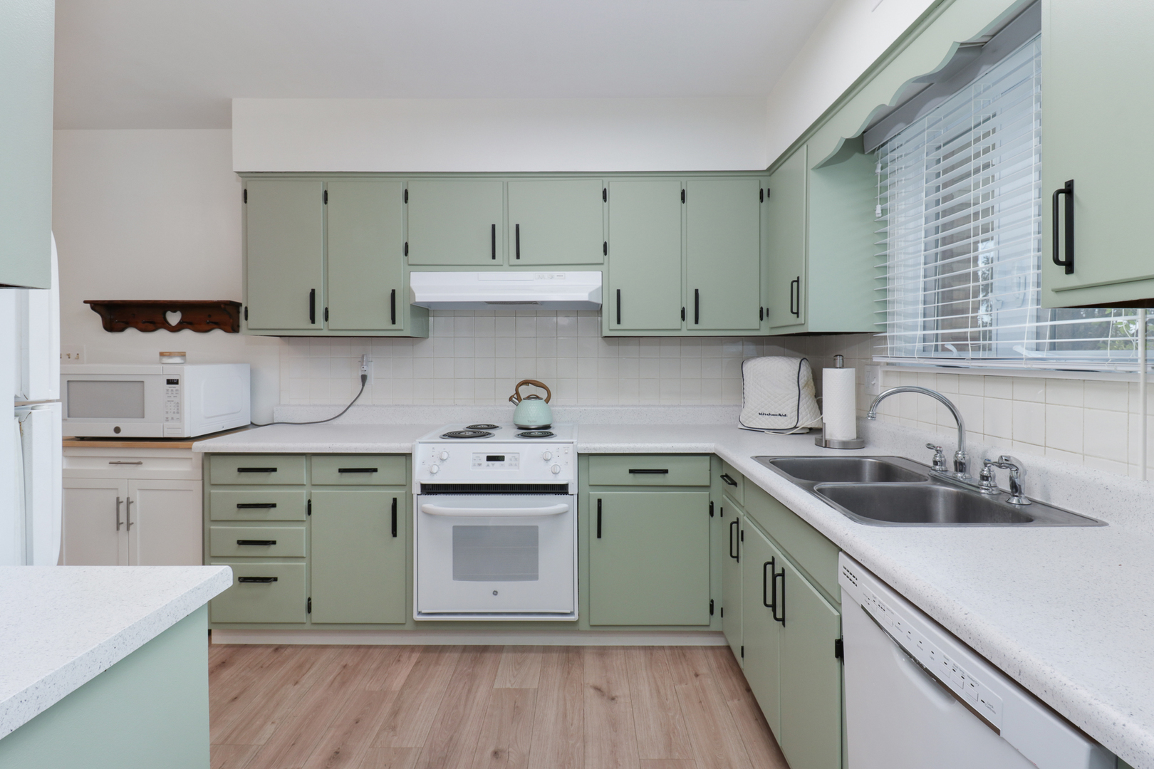 2202 E Lincoln Street #7, Bloomington, IL 61701