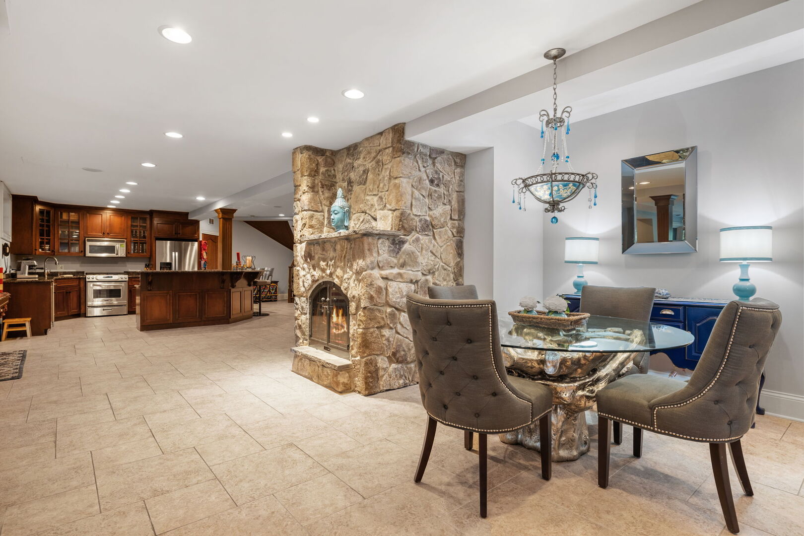 17 Ambriance Drive, Burr Ridge, IL 60527