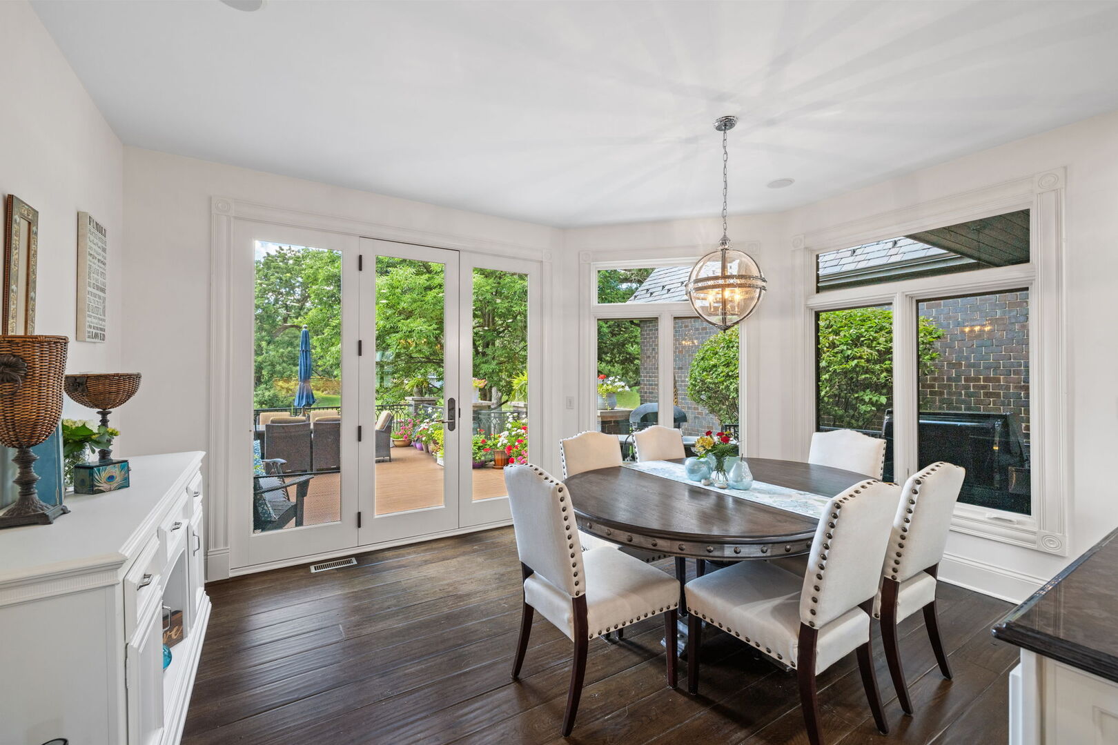 17 Ambriance Drive, Burr Ridge, IL 60527