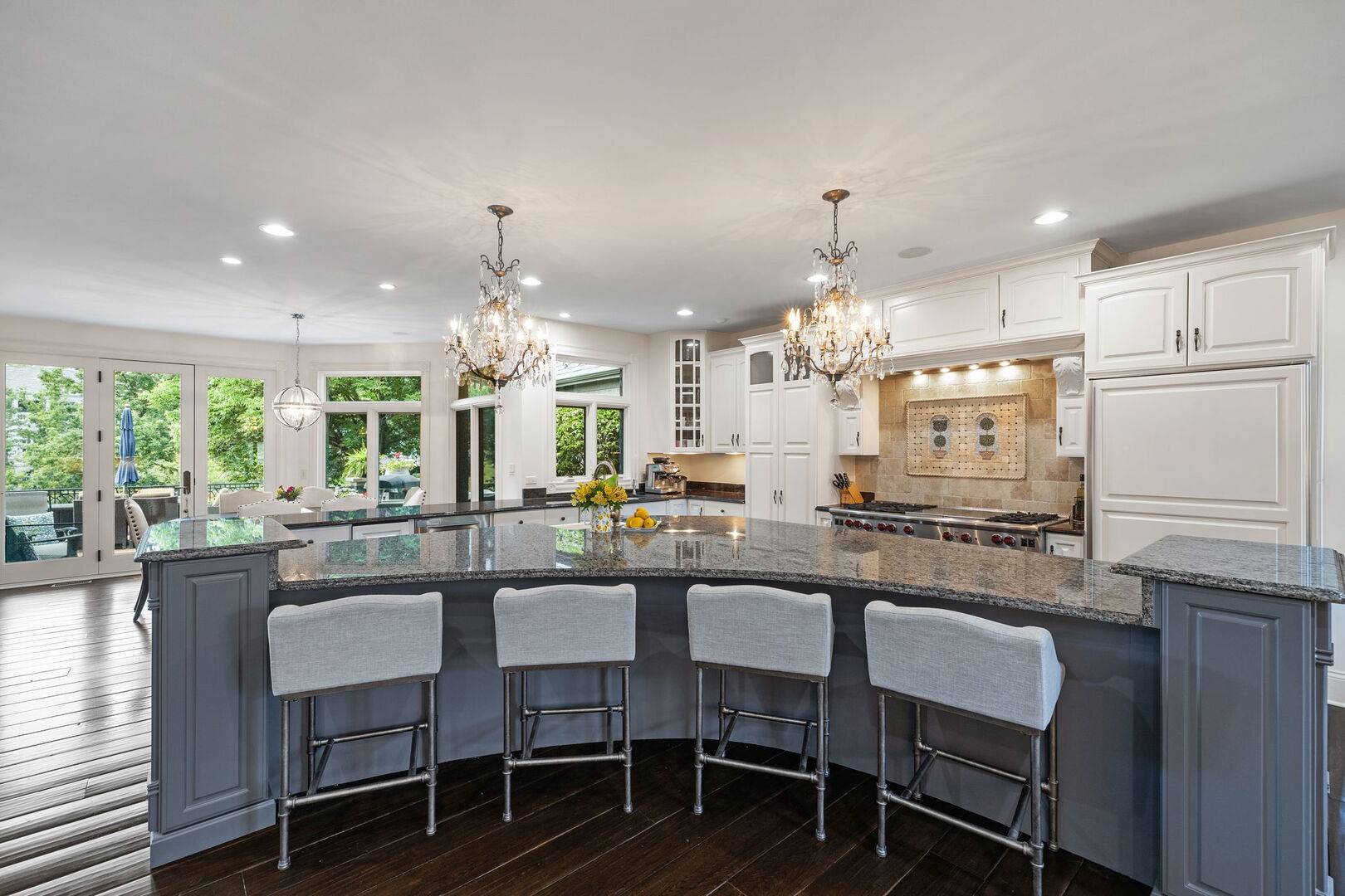 17 Ambriance Drive, Burr Ridge, IL 60527