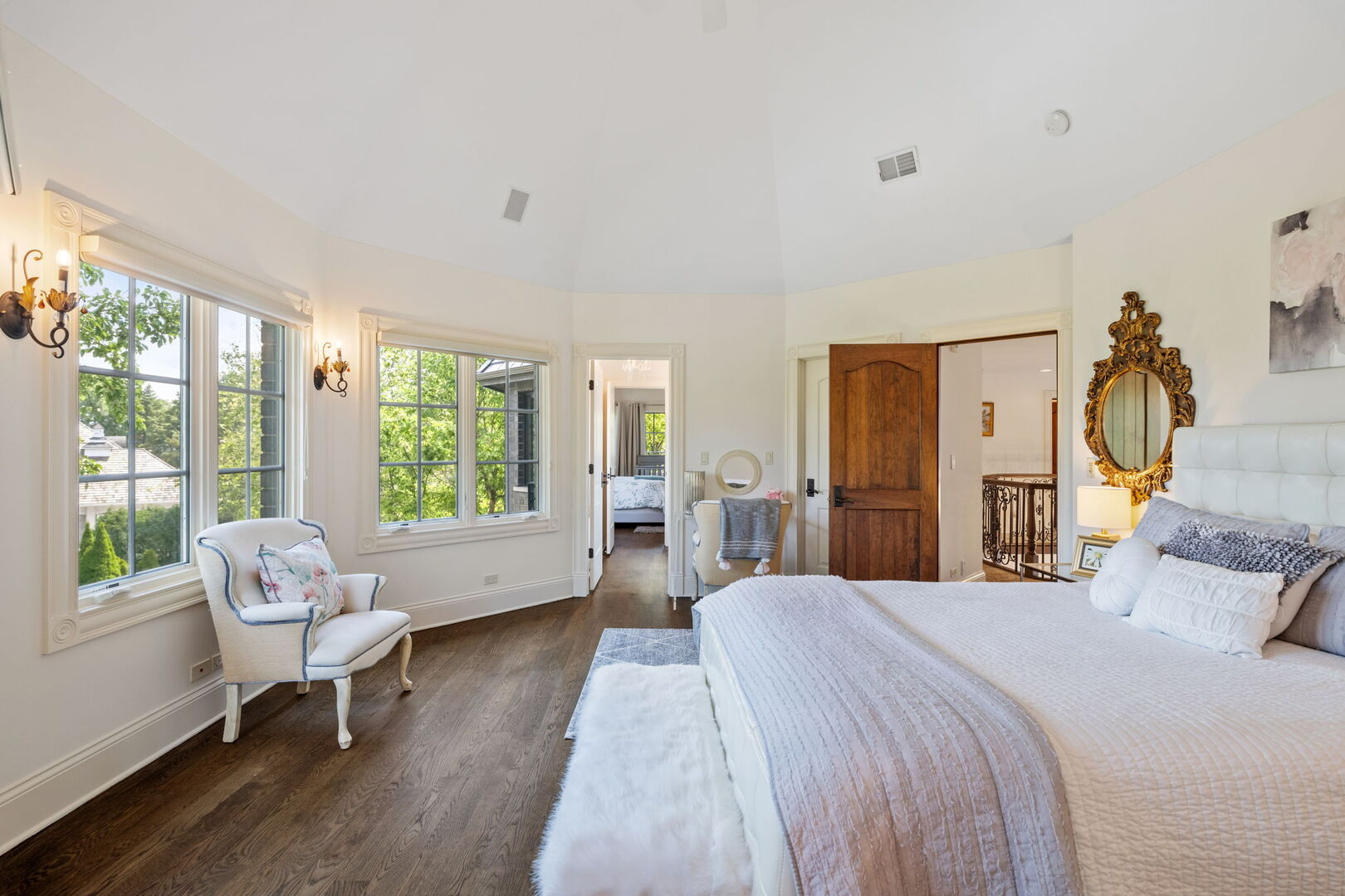 17 Ambriance Drive, Burr Ridge, IL 60527