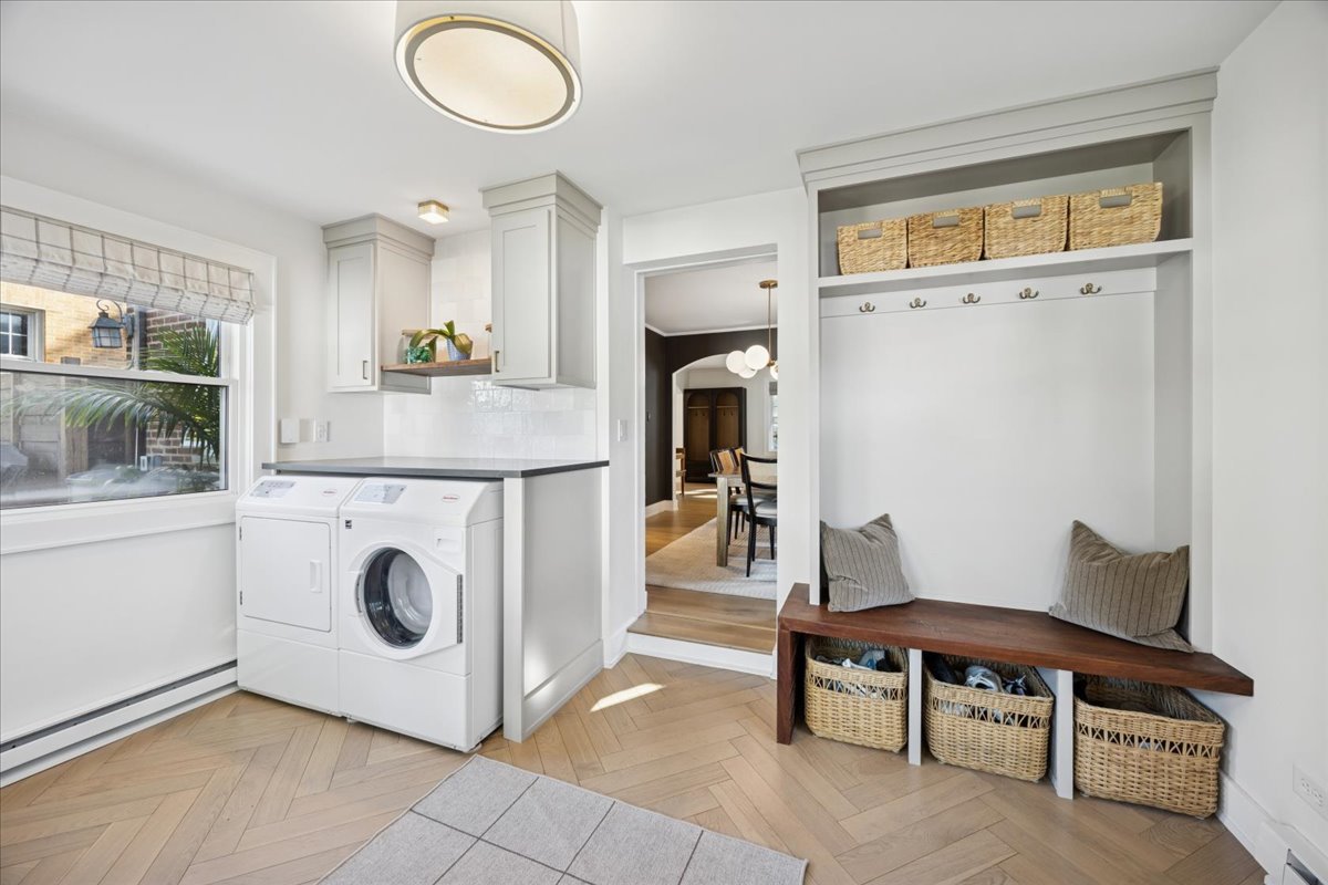 9646 S Leavitt Street, Chicago, IL 60643