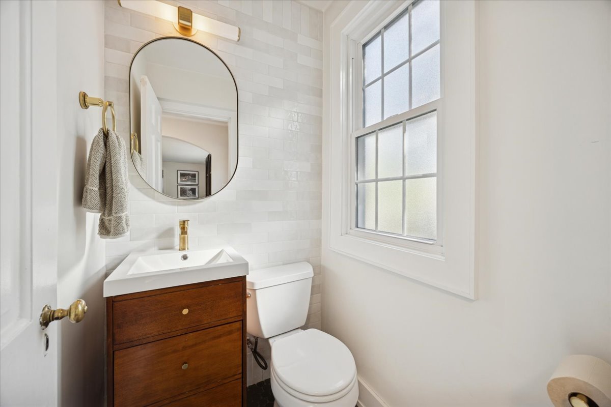 9646 S Leavitt Street, Chicago, IL 60643