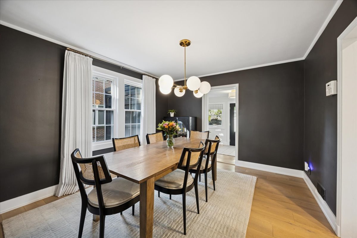 9646 S Leavitt Street, Chicago, IL 60643