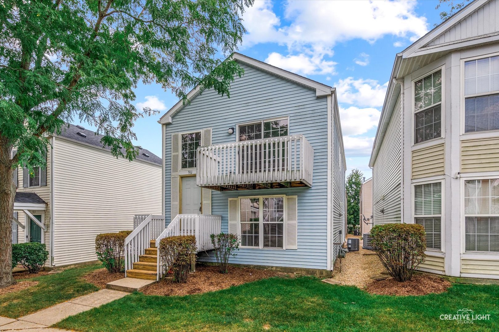 911 Symphony Drive, Aurora, IL 60504