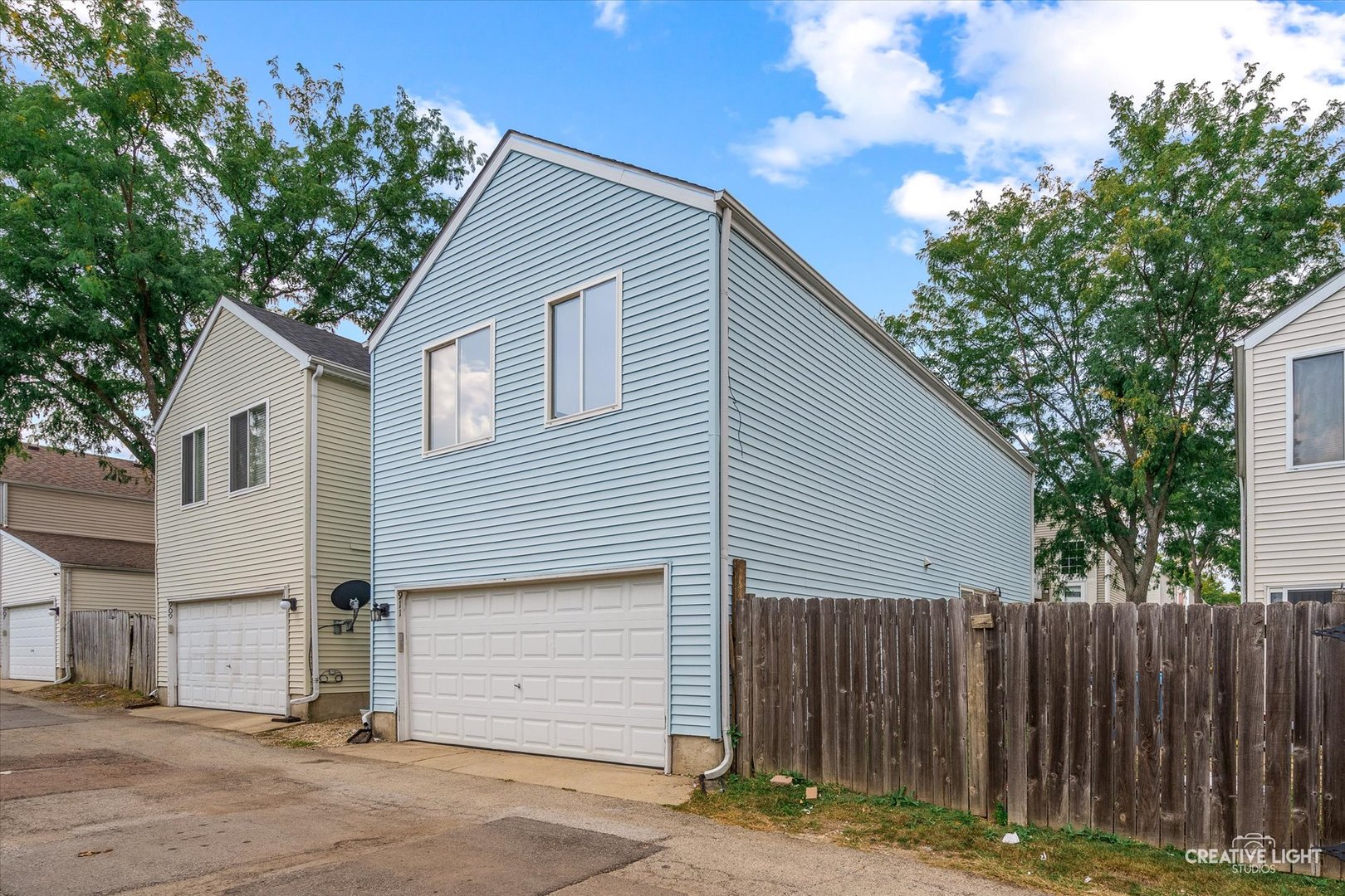 911 Symphony Drive, Aurora, IL 60504