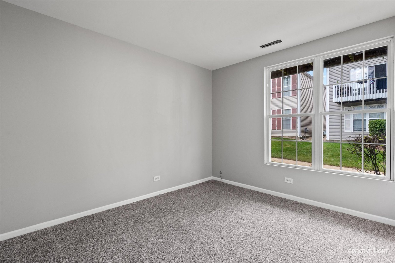 911 Symphony Drive, Aurora, IL 60504