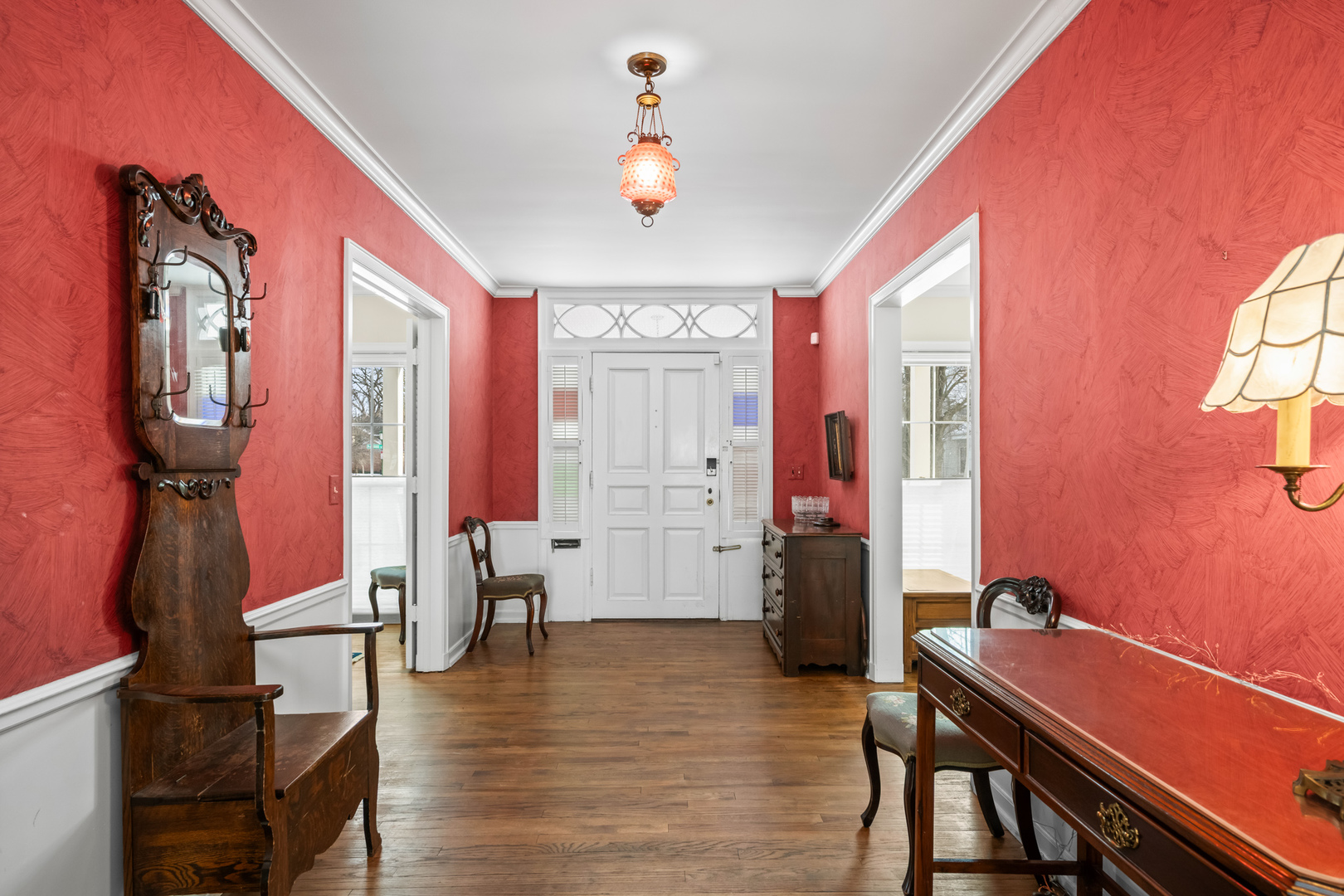 1011 Mohawk Road, Wilmette, IL 60091