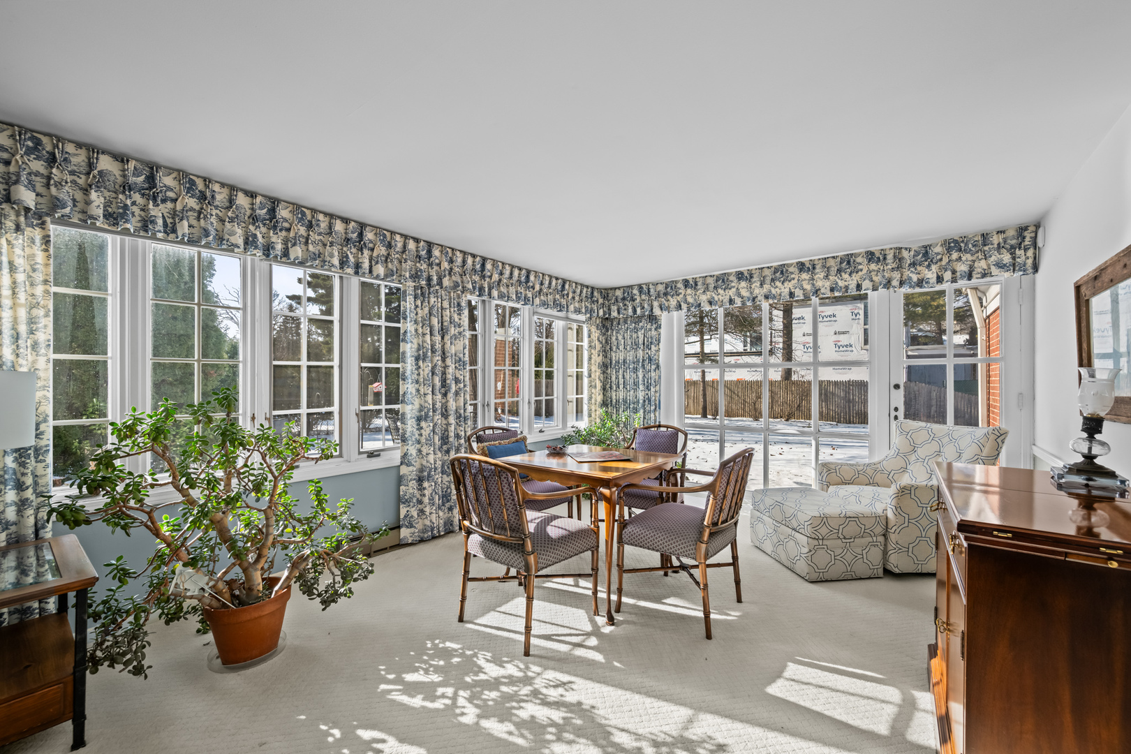 1011 Mohawk Road, Wilmette, IL 60091