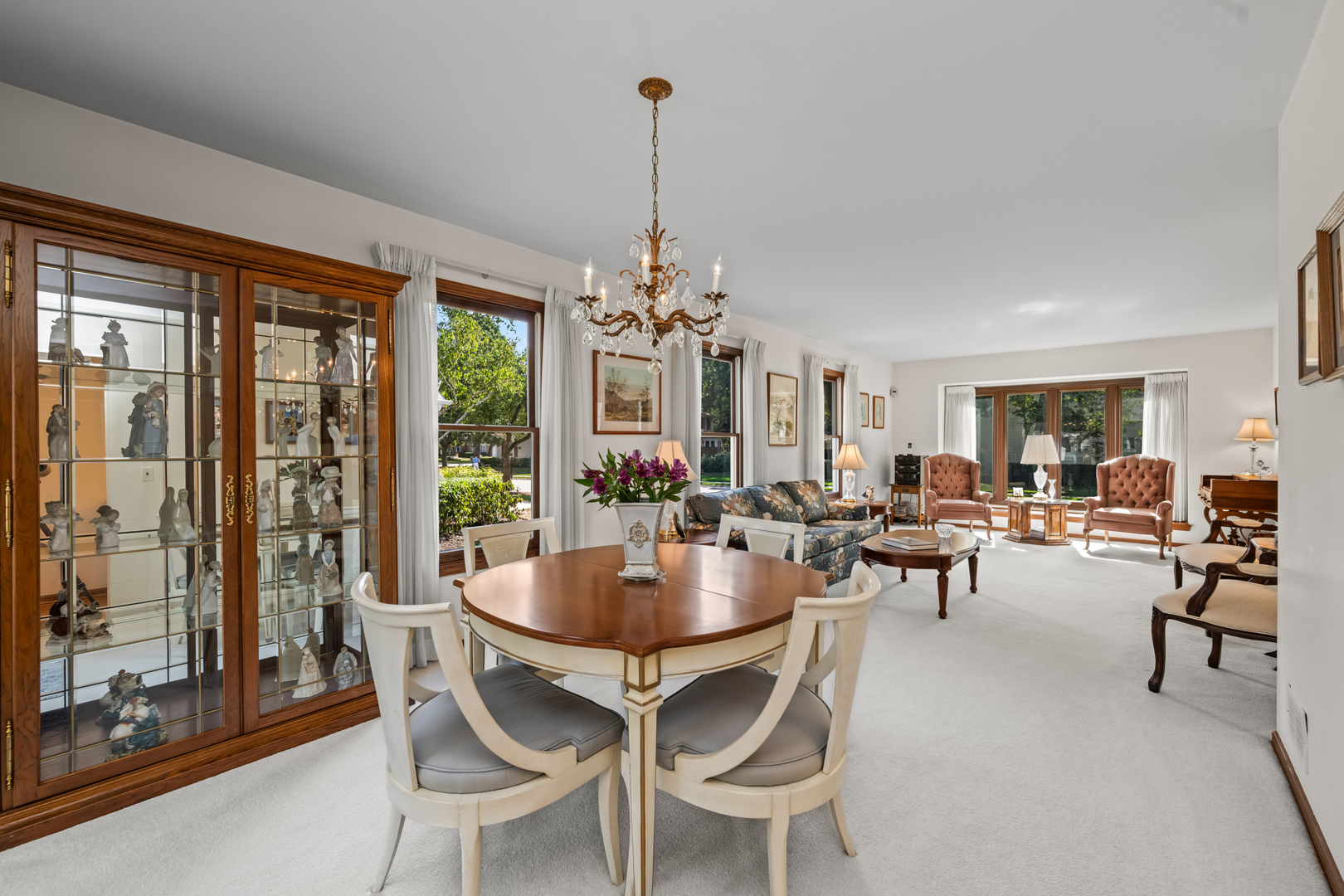 212 Country Club Drive, Prospect Heights, IL 60070