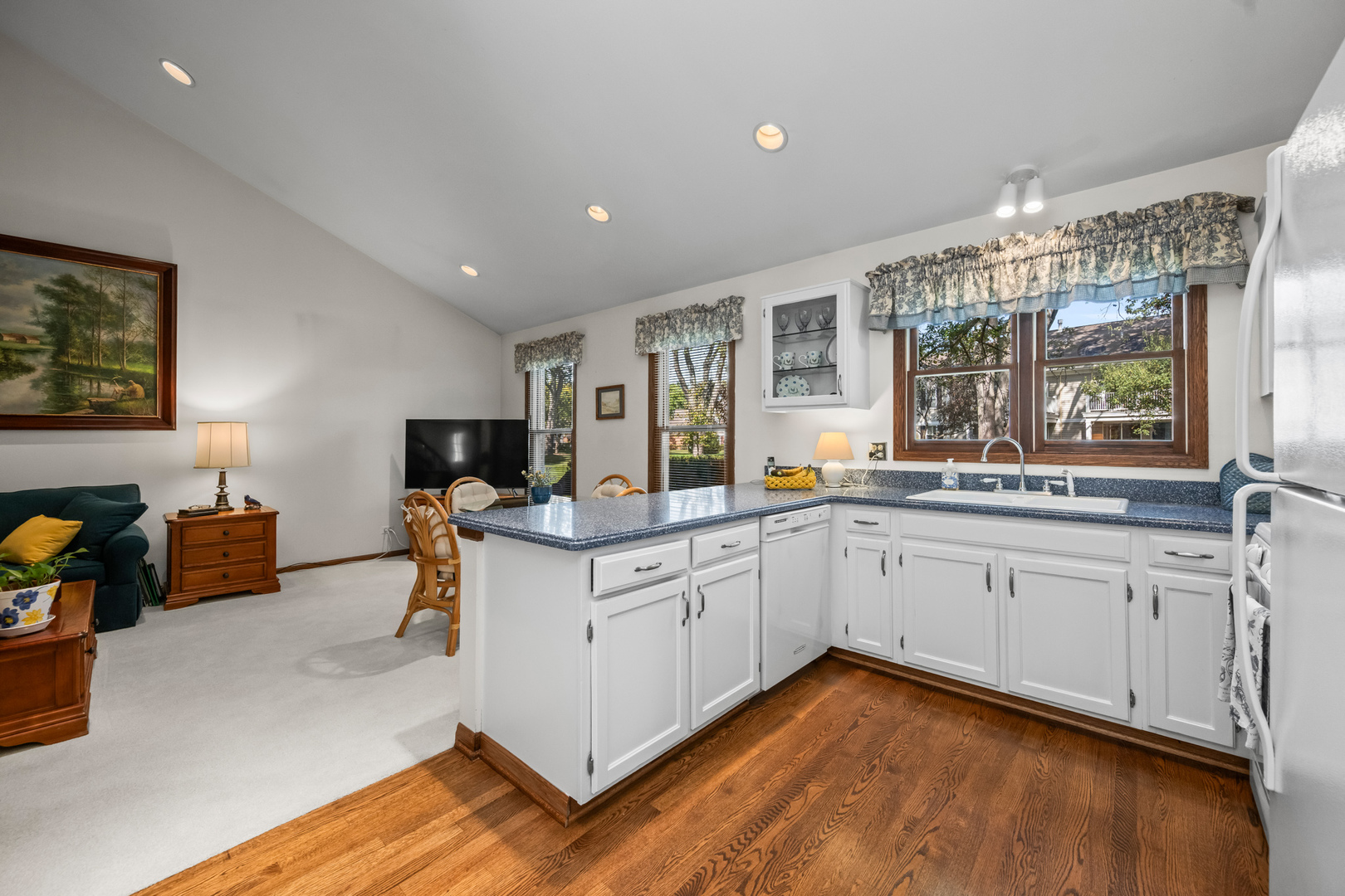 212 Country Club Drive, Prospect Heights, IL 60070