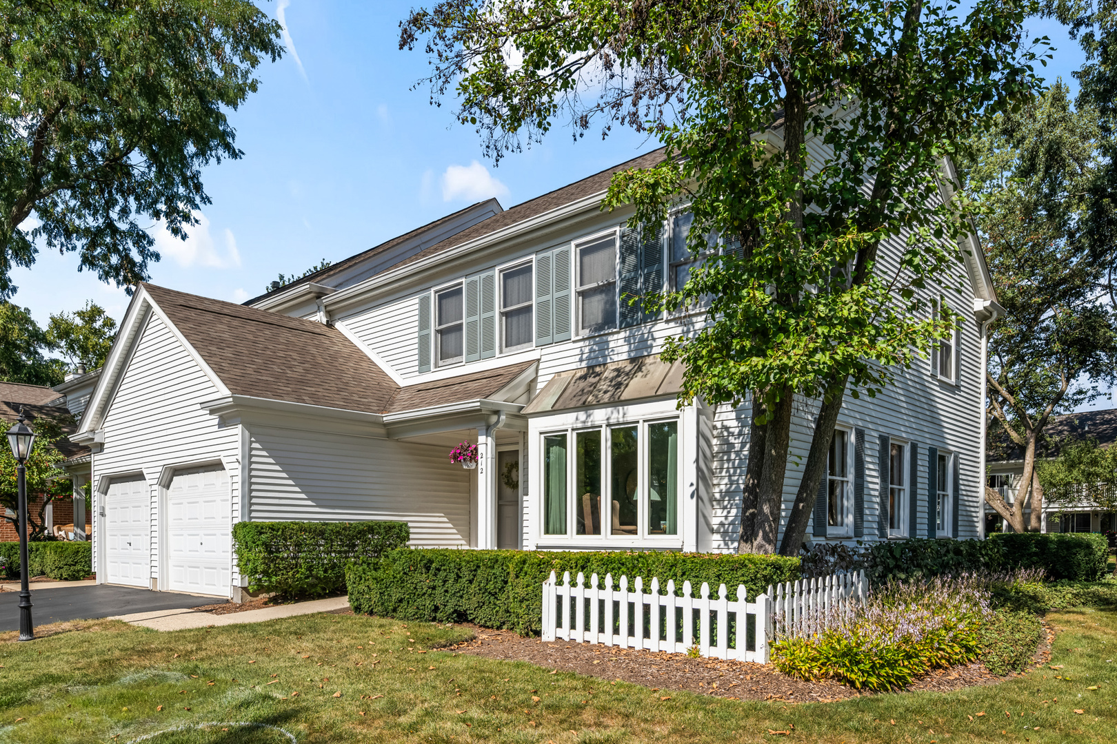 212 Country Club Drive, Prospect Heights, IL 60070