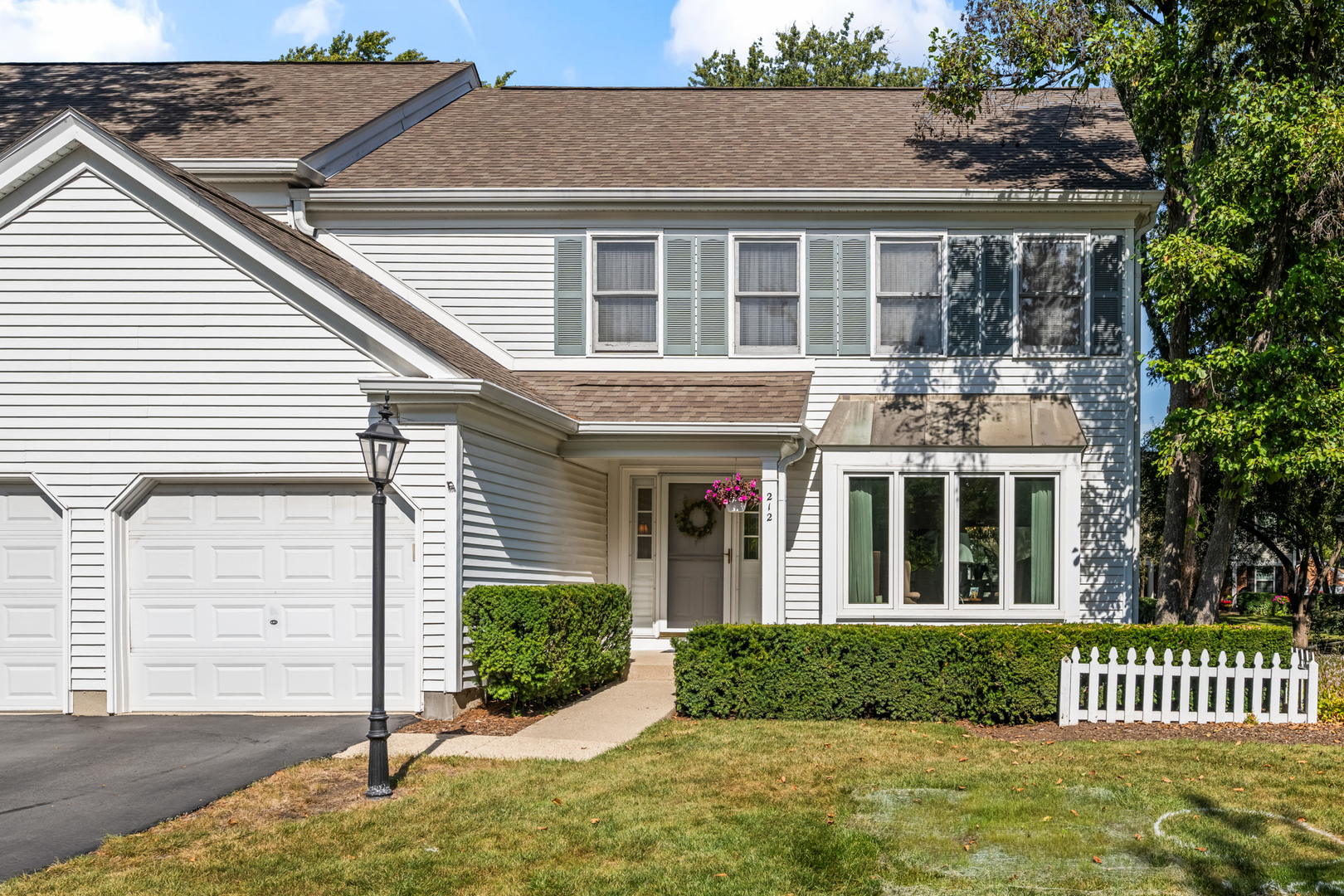 212 Country Club Drive, Prospect Heights, IL 60070