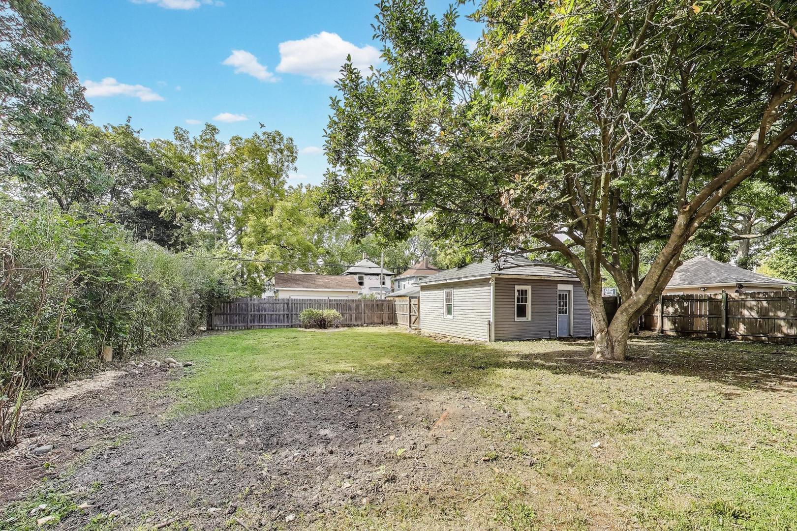 713 S 4th Street, Aurora, IL 60505