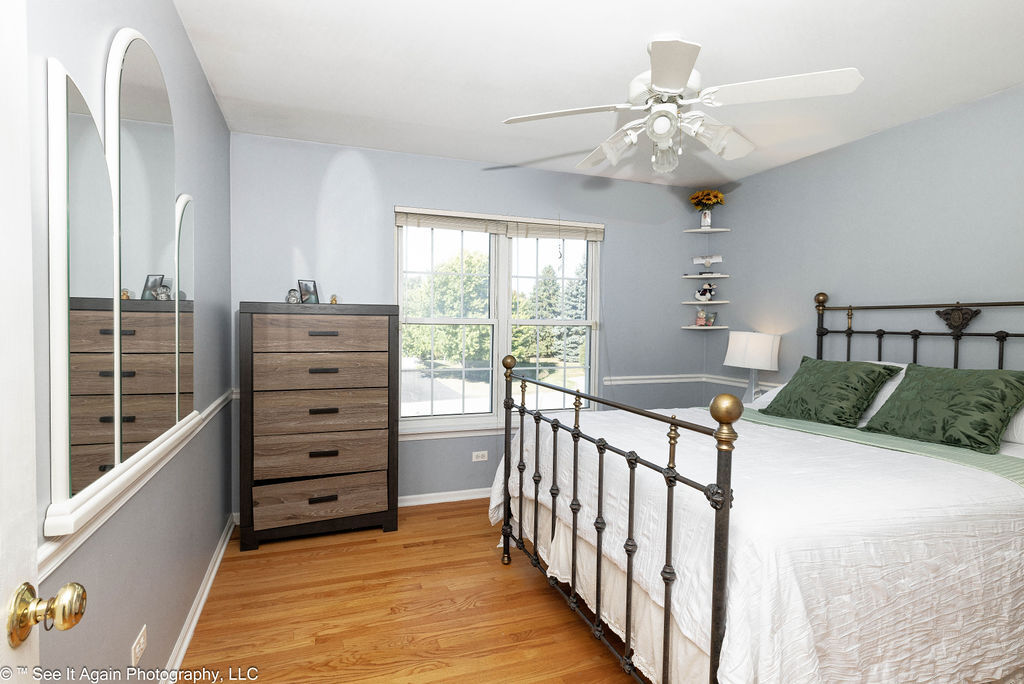 1705 Seward Street, Roselle, IL 60172