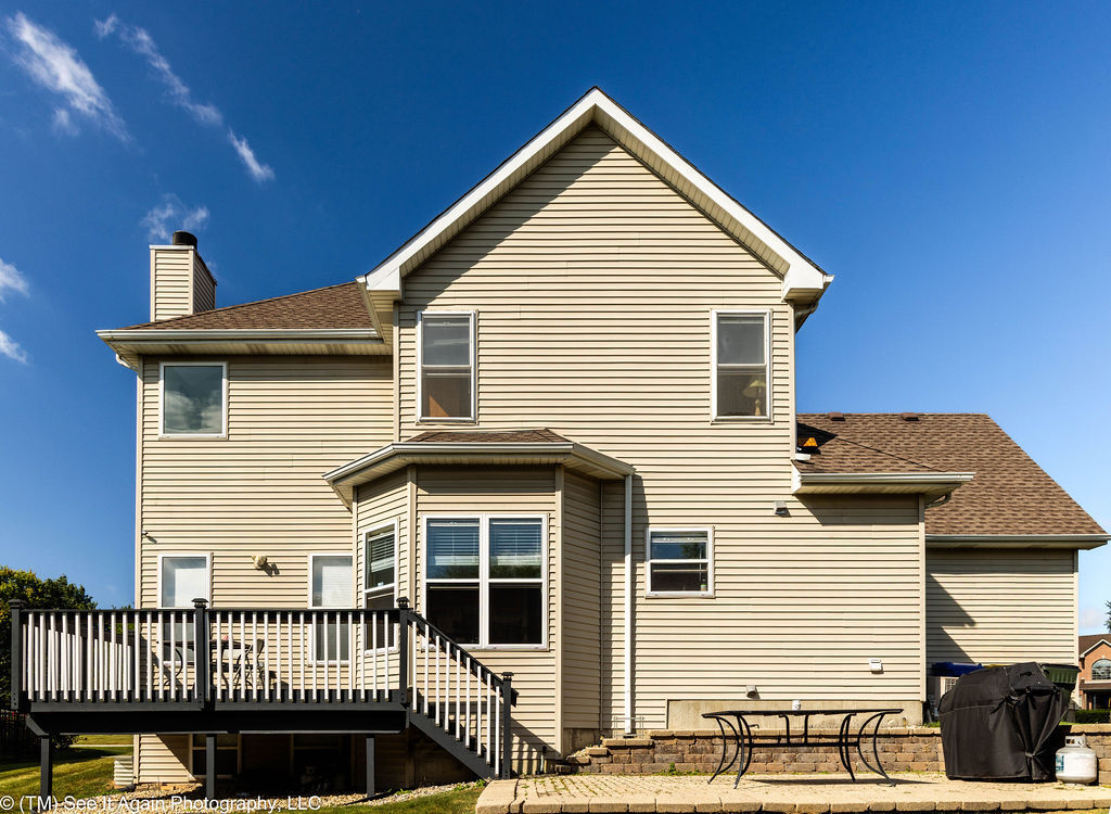 1705 Seward Street, Roselle, IL 60172