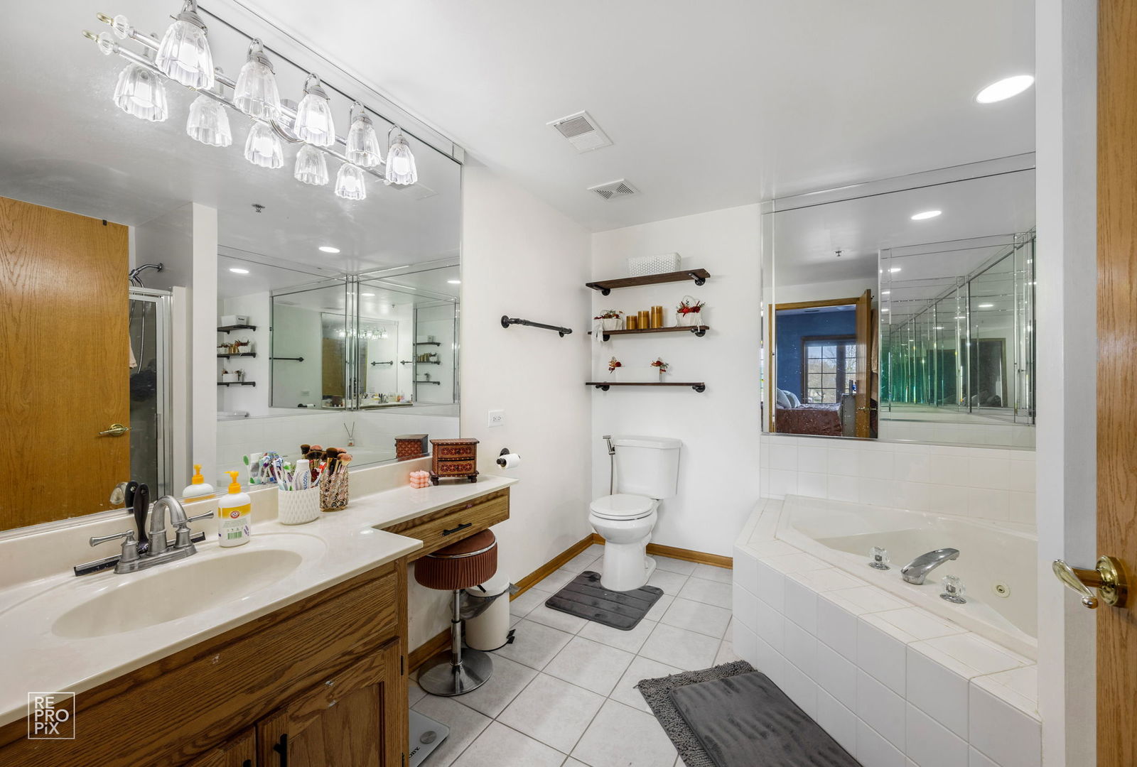 17950 Settlers Pond Way #3B, Orland Park, IL 60467