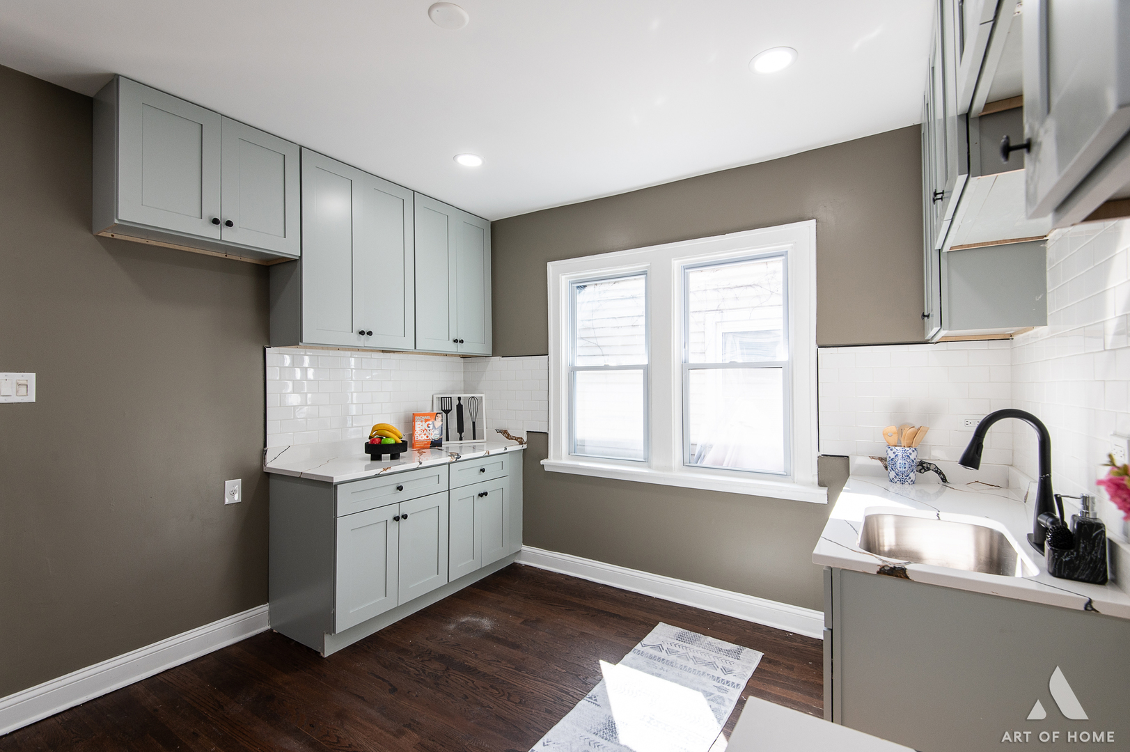 10813 S Eggleston Avenue, Chicago, IL 60628