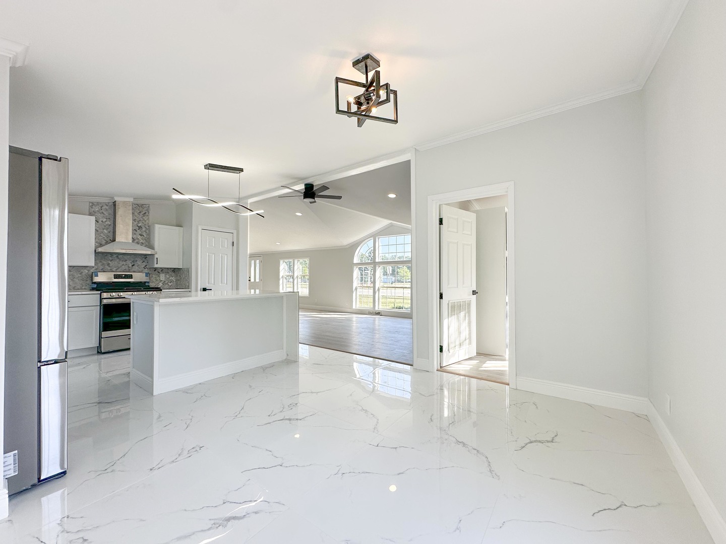 22538 S Remington Drive, Channahon, IL 60410