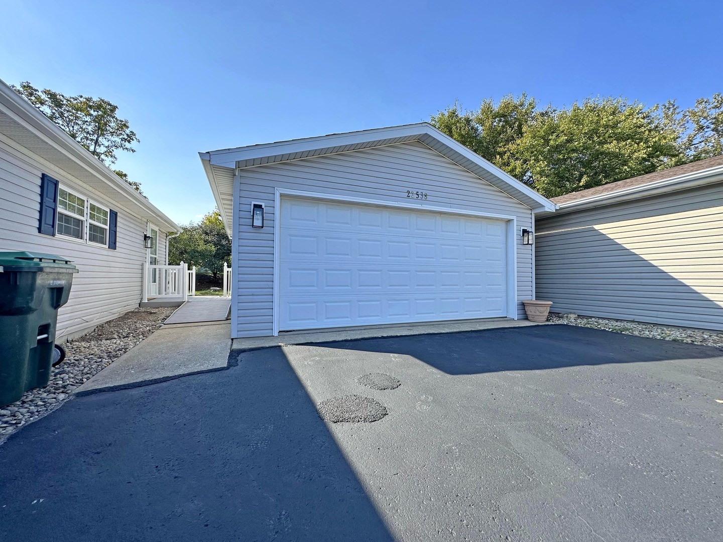 22538 S Remington Drive, Channahon, IL 60410