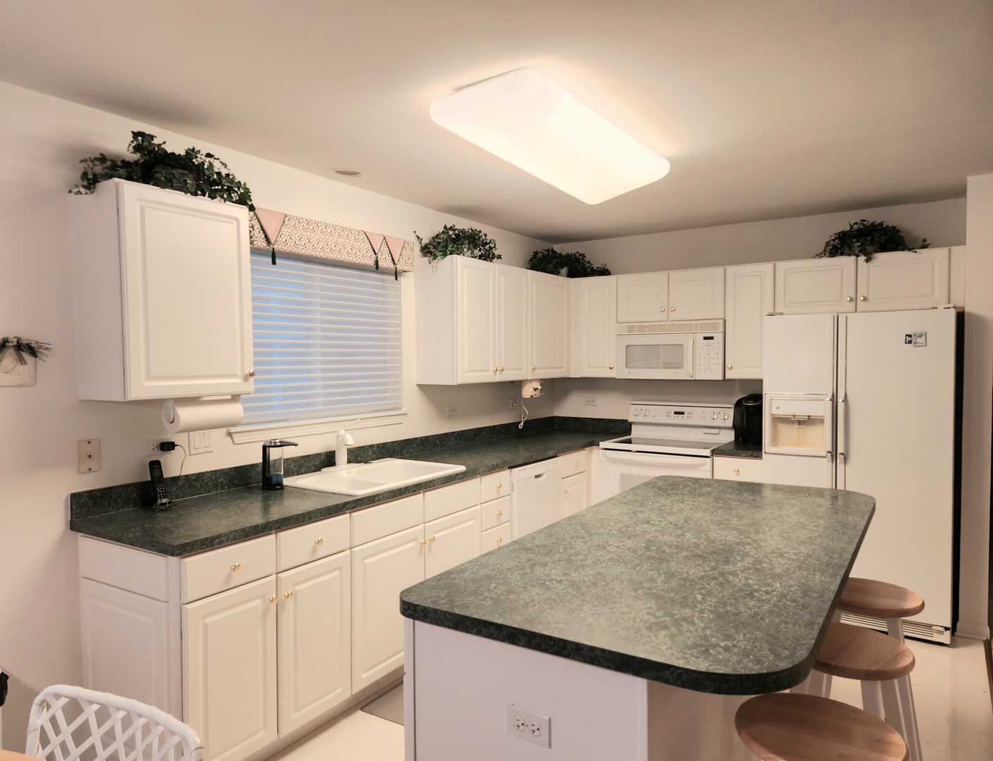 21316 W Redwood Drive, Plainfield, IL 60544