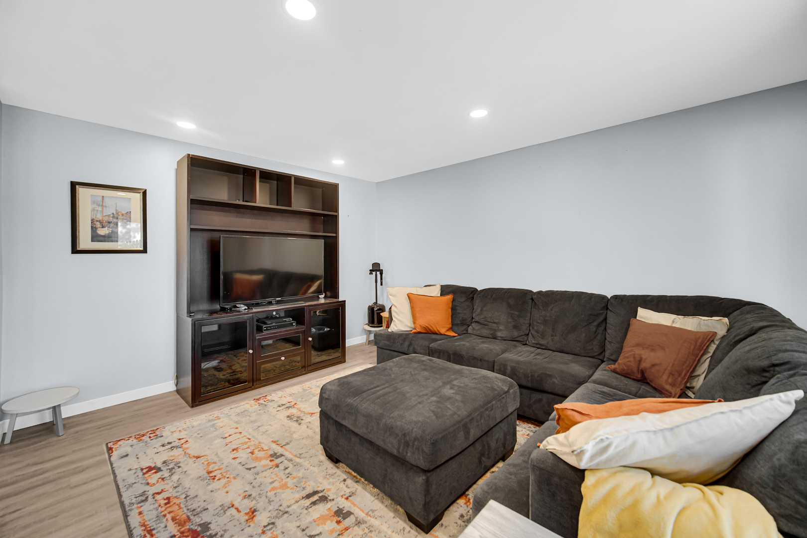1028 W Park Place Drive, Bartlett, IL 60103