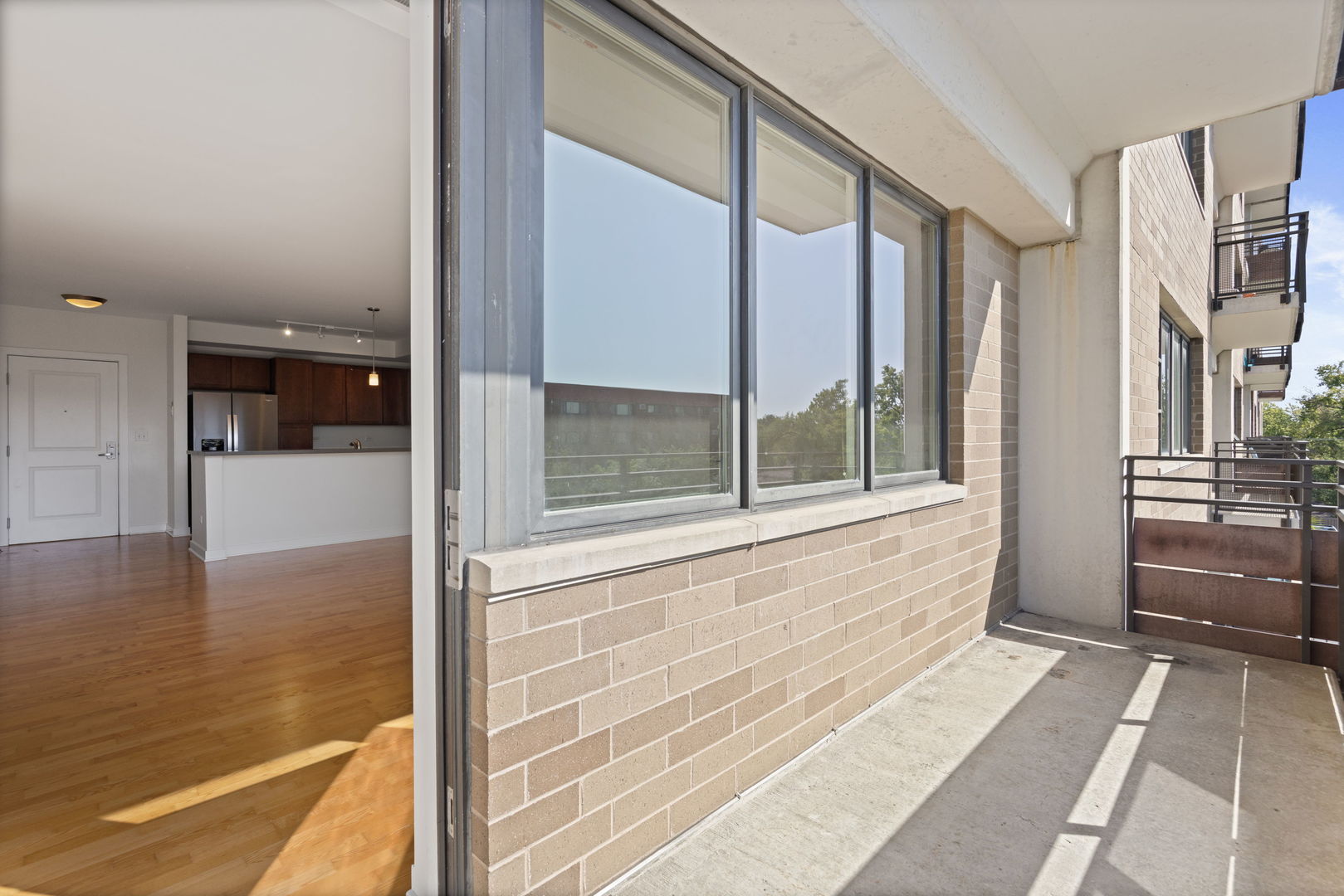 1905 S Wolf Road #302, Hillside, IL 60162