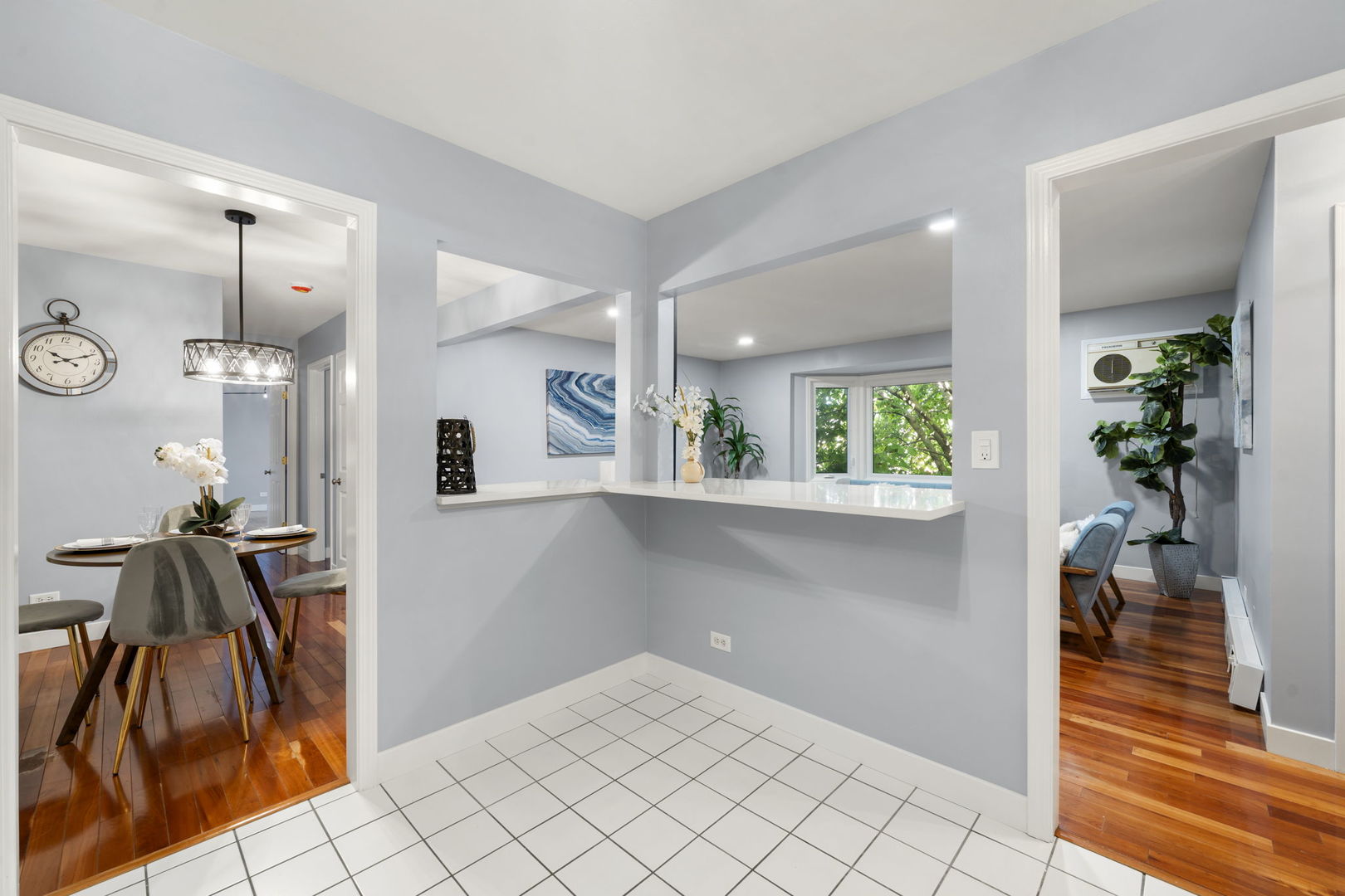 514 W Miner Street #2F, Arlington Heights, IL 60005